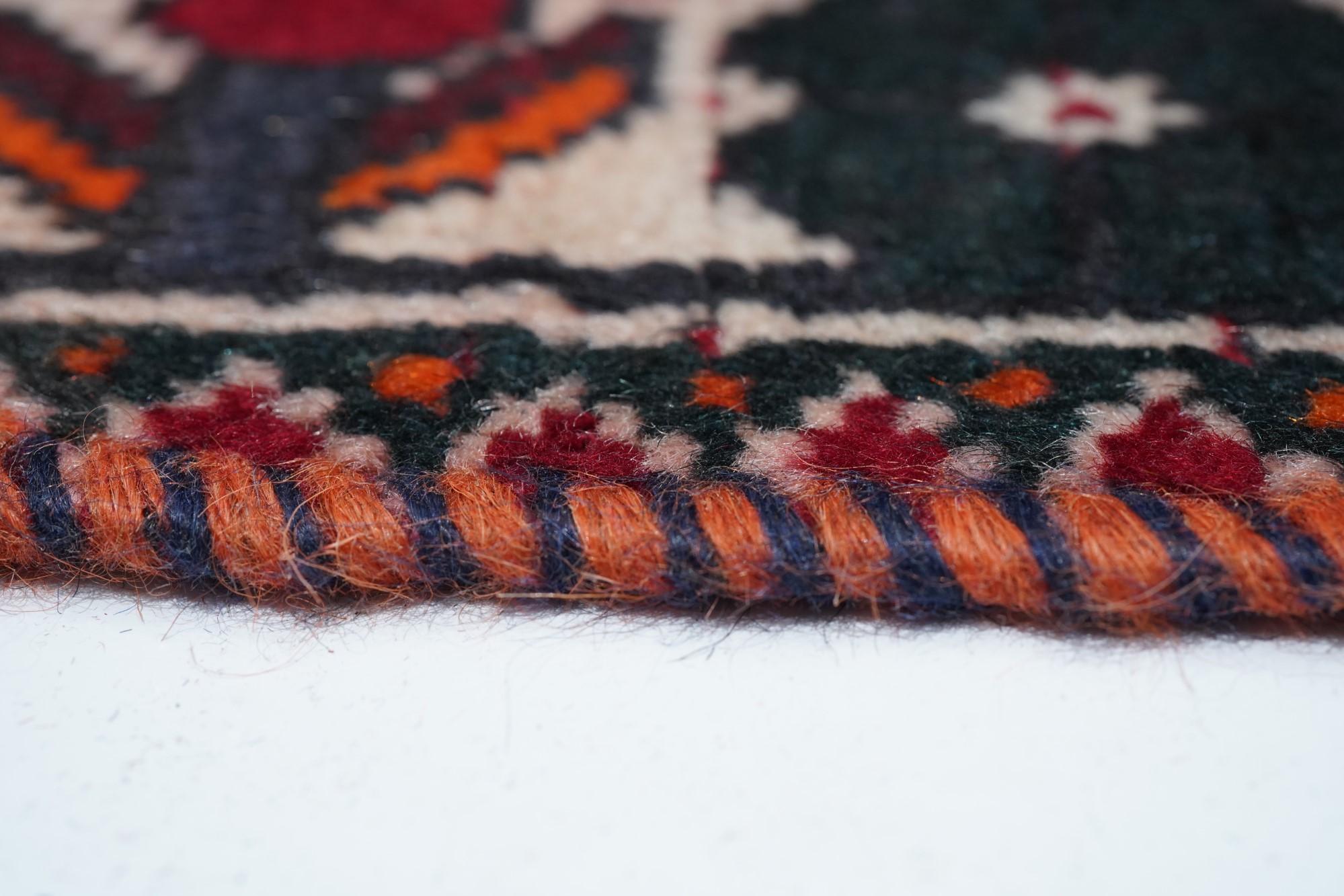 Vintage Shiraz Rug In Good Condition For Sale In New York, NY