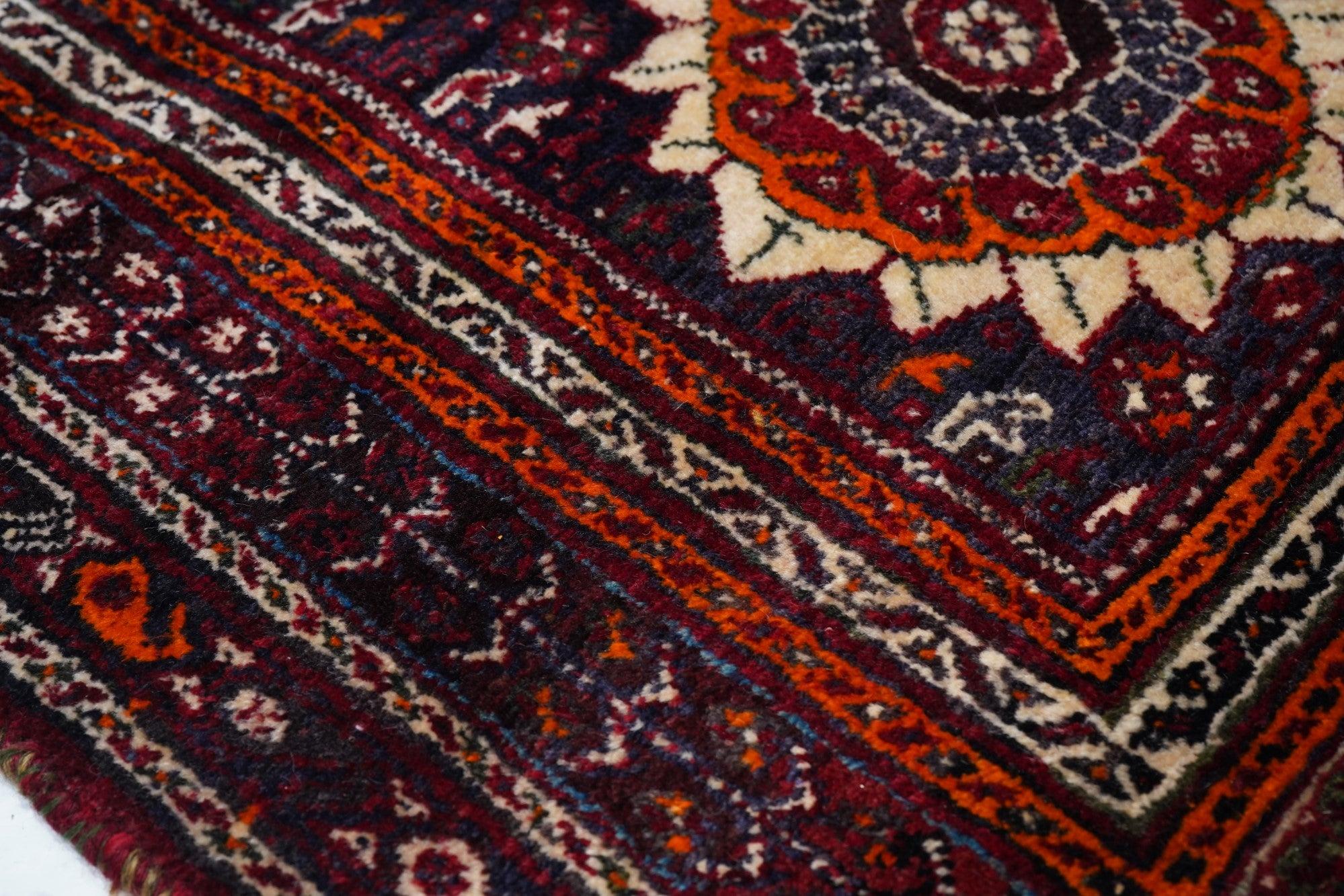 20th Century Vintage Shiraz Rug 7'0'' x 10'7'' For Sale