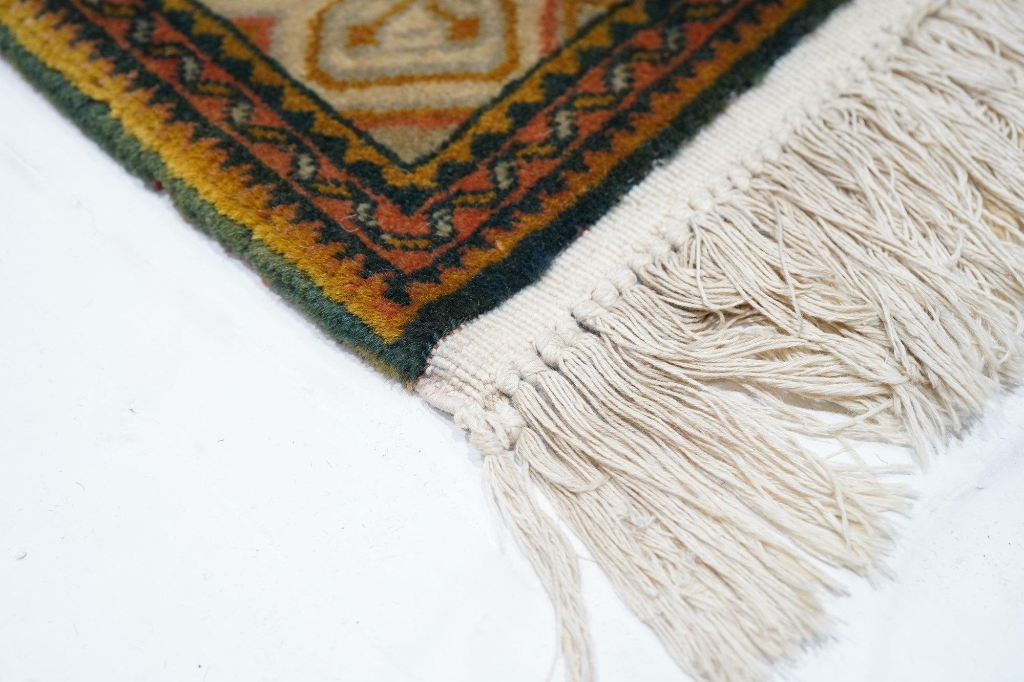 Caucasico Tappeto Vintage Shirvan 3'10'' x 6'0'' in vendita