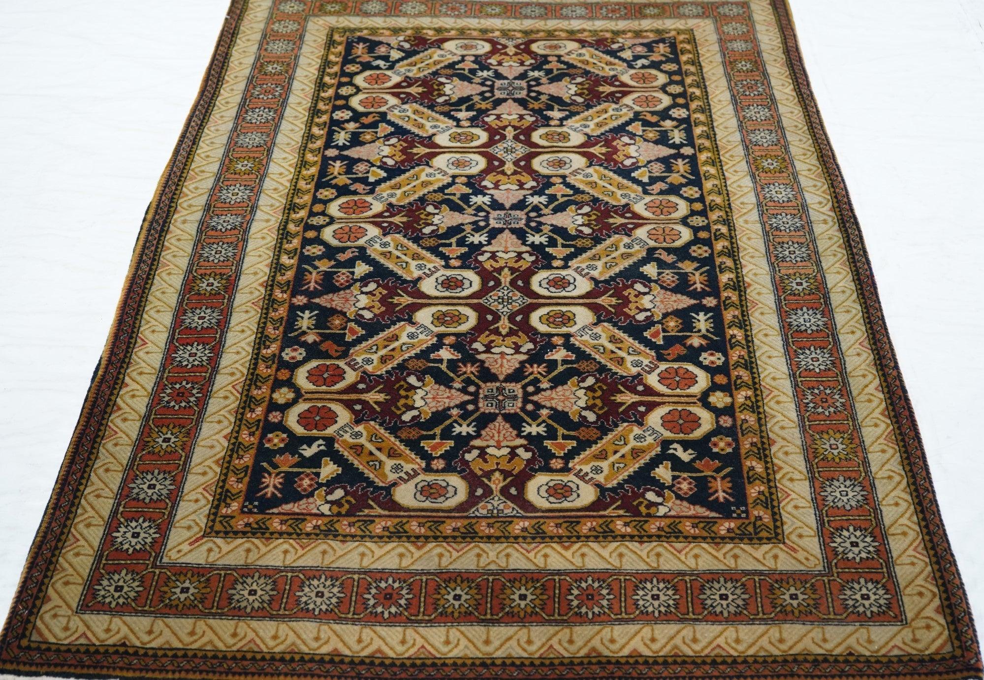 Tappeto Vintage Shirvan 3'10'' x 6'0'' in vendita 1