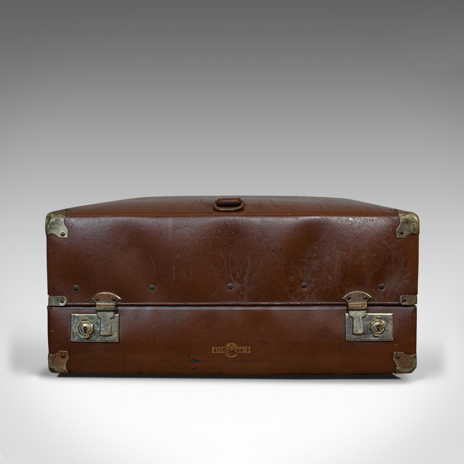 globite vintage suitcase