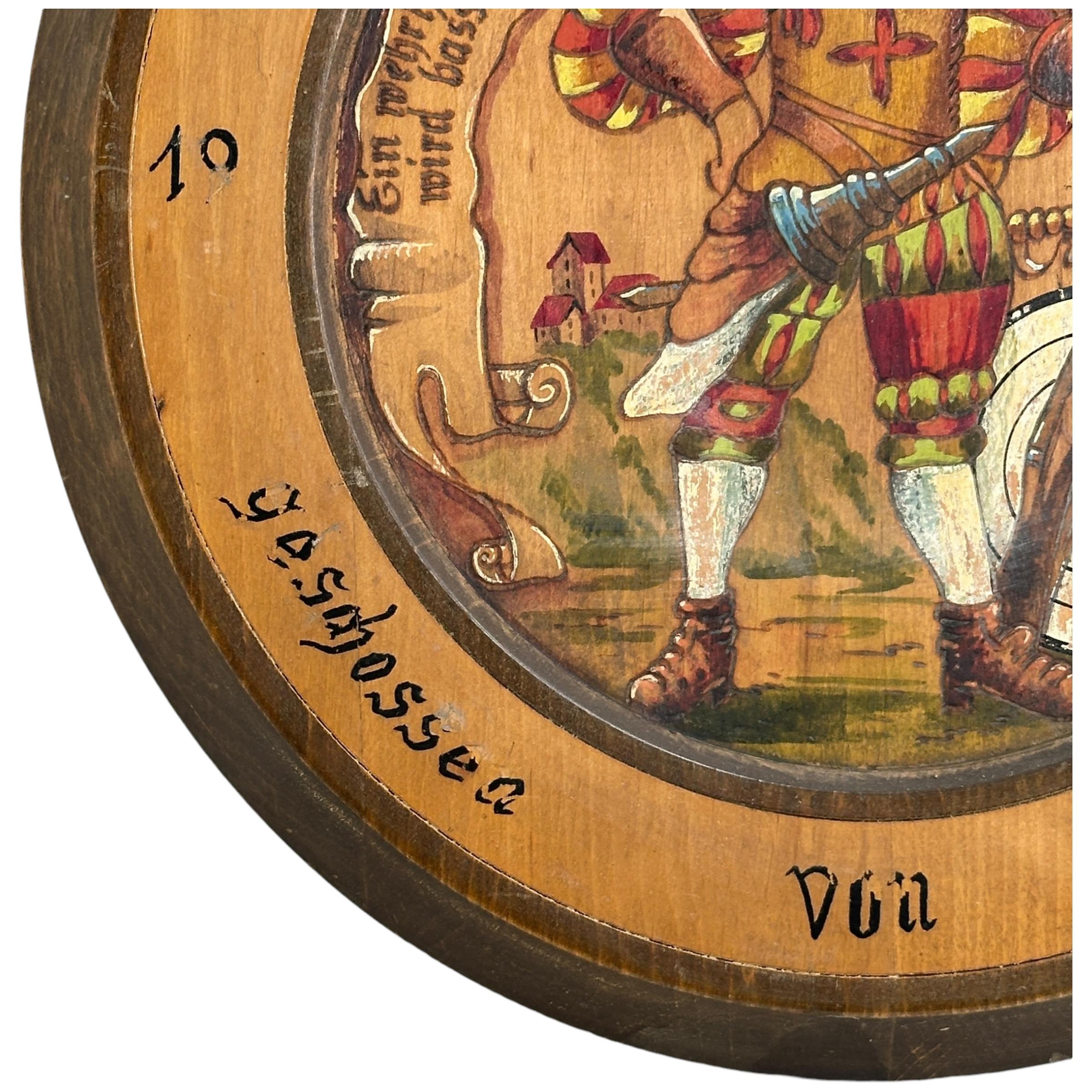 Plaque de cible Vintage By Shooting Lodge datée de 1934. Une rare et belle plaque de cible de tir en bois avec des inscriptions. Cette rare plaque des rois a été émise par un club de tir en Allemagne en 1934. Jolie décoration murale dans votre