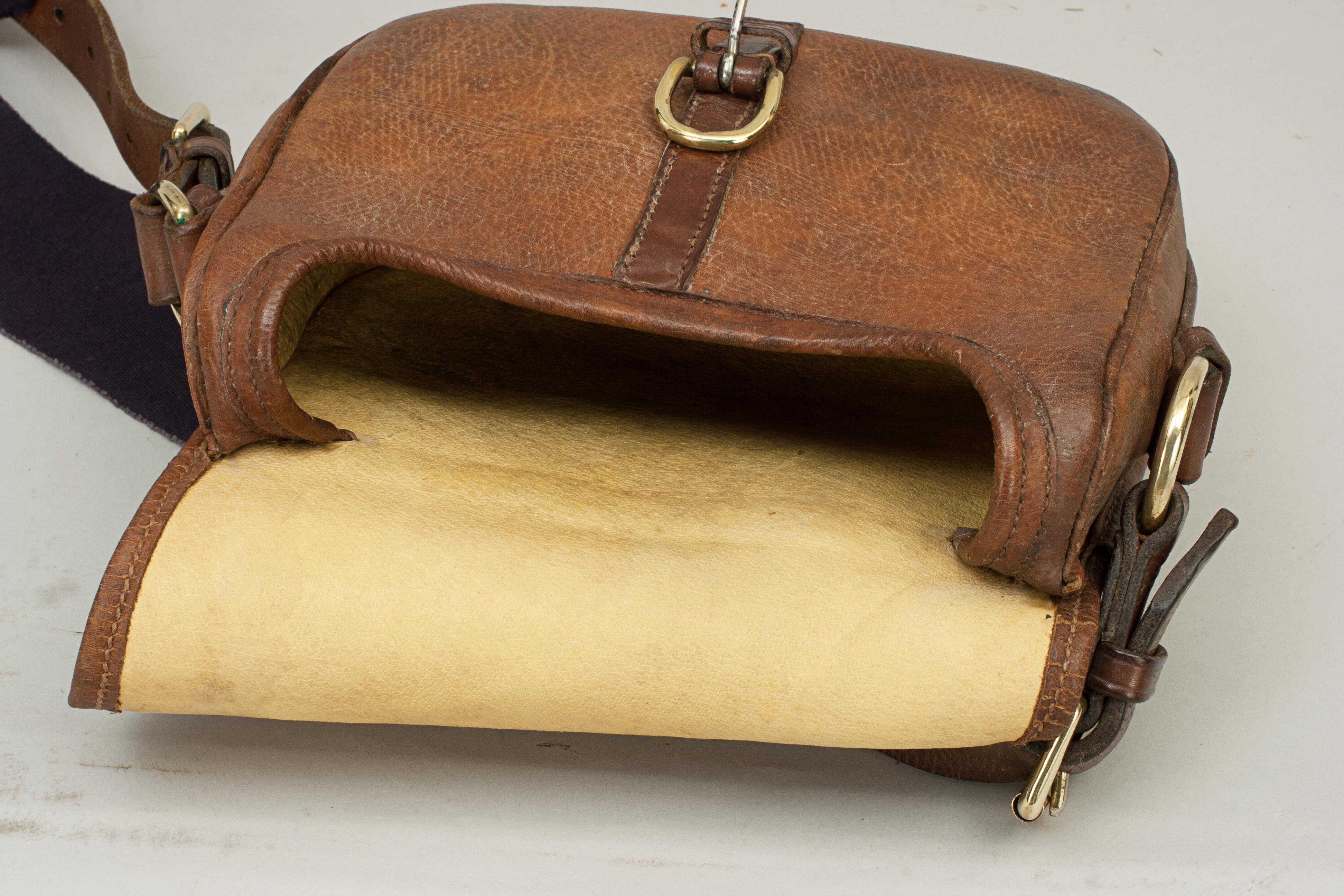 Vintage Shooting Leather Cartridge Bag, Stamped 185 In Good Condition In Oxfordshire, GB