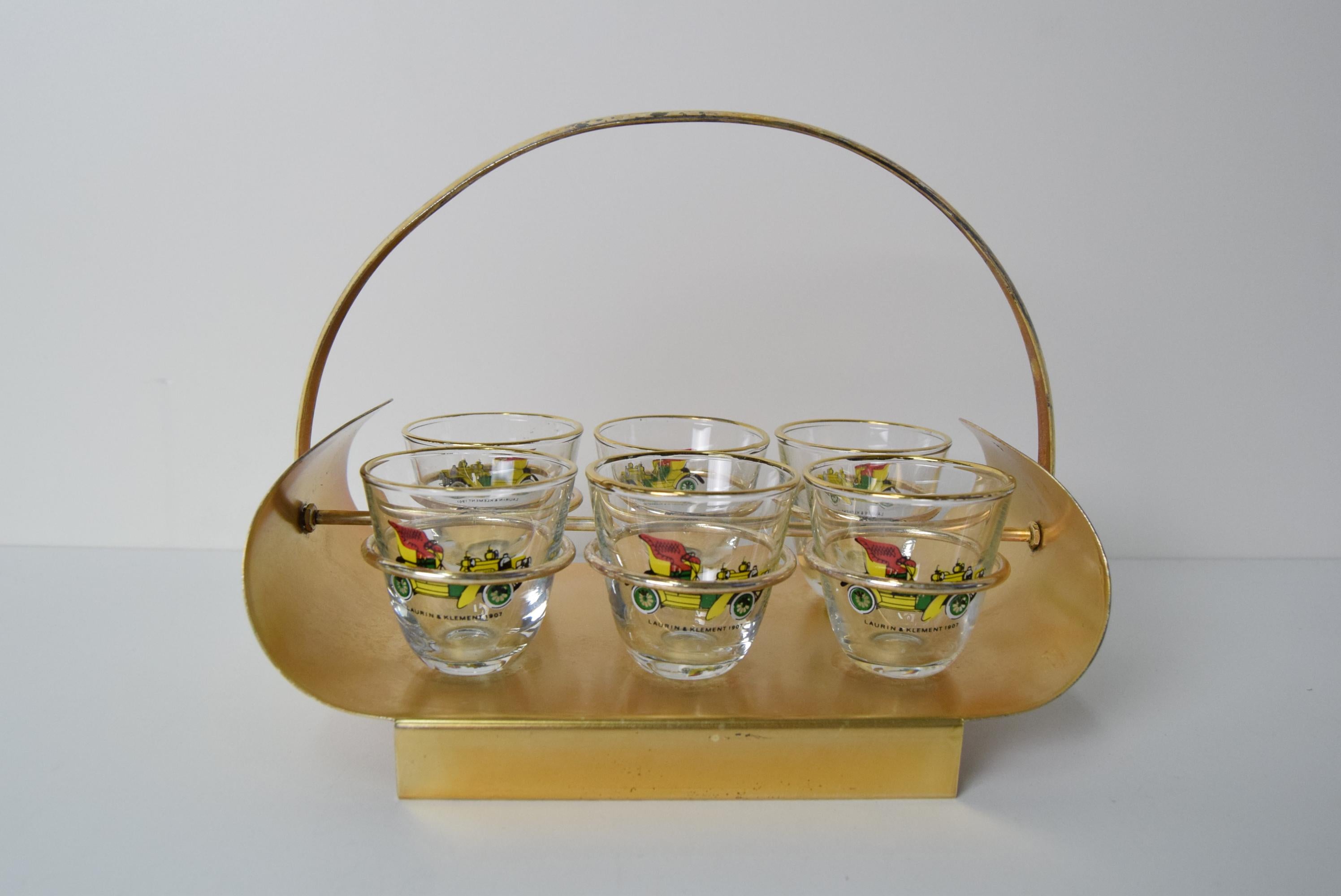 Vasos de chupito vintage con barra retro, Checoslovaquia, años 60. en Bueno estado para la venta en Praha, CZ