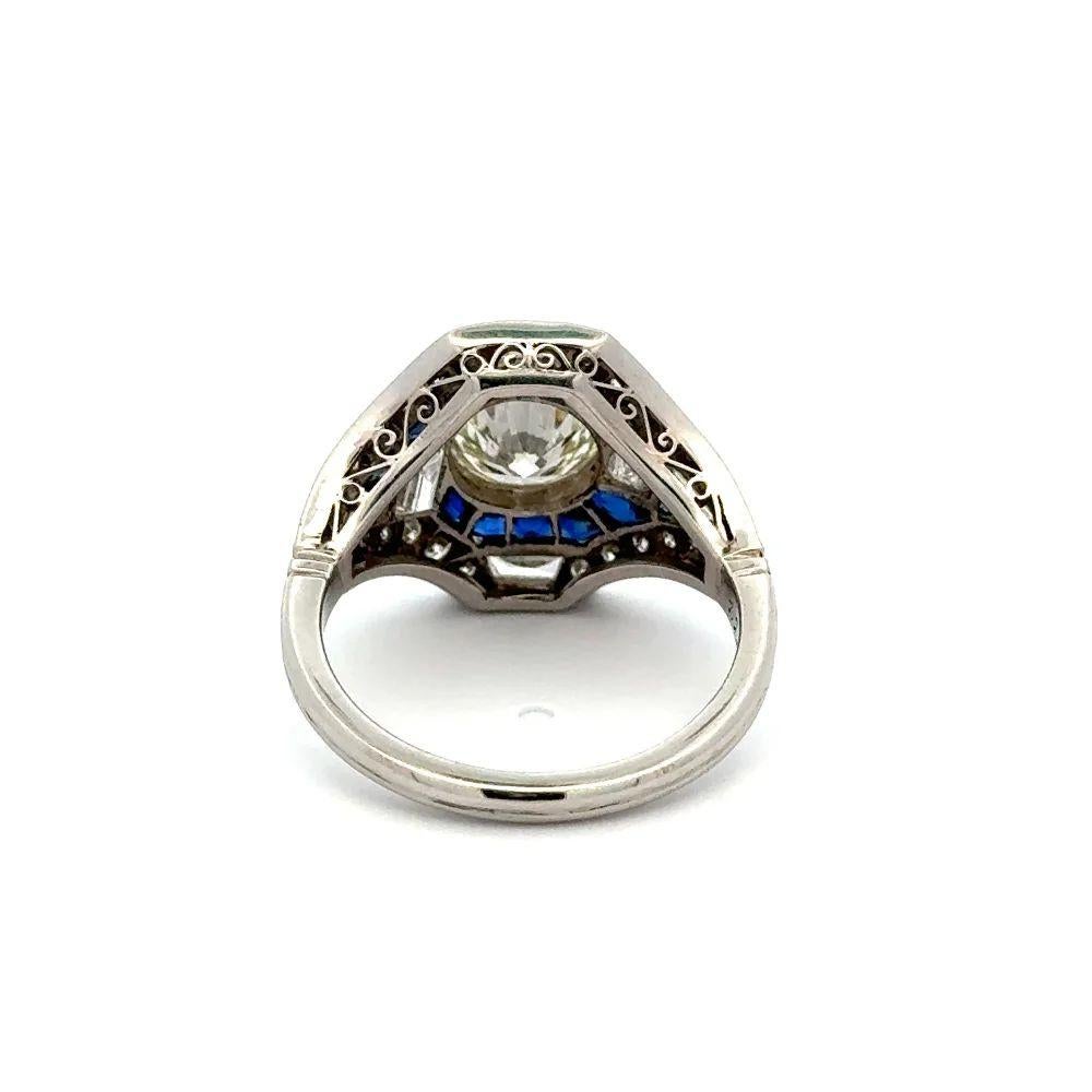 Vintage Show Stopper 1.20 Carat Diamond and Sapphire Platinum Statement Ring In Excellent Condition For Sale In Montreal, QC