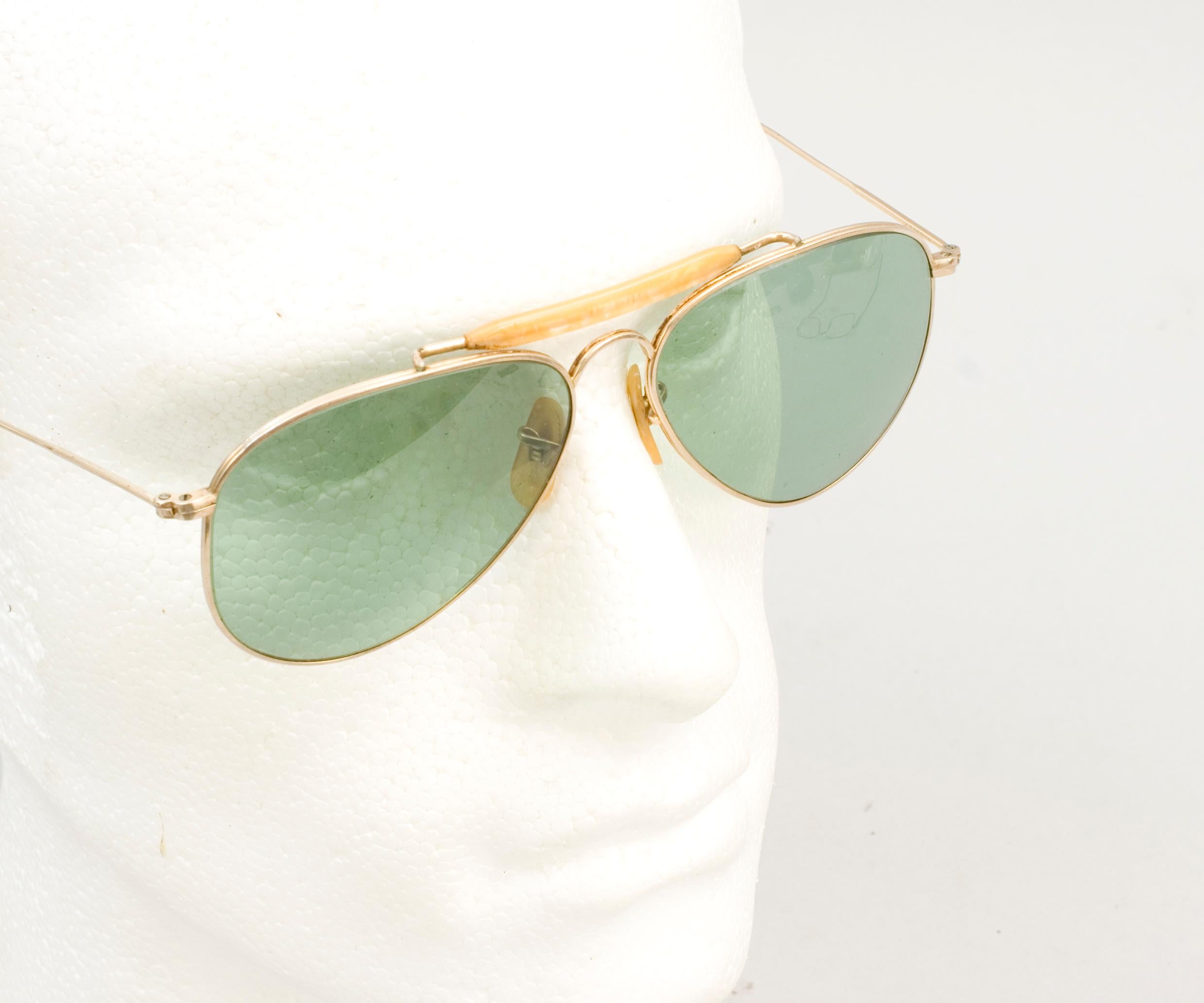 Vintage Shuron Aviator, Pilot Sunglasses In Good Condition For Sale In Oxfordshire, GB