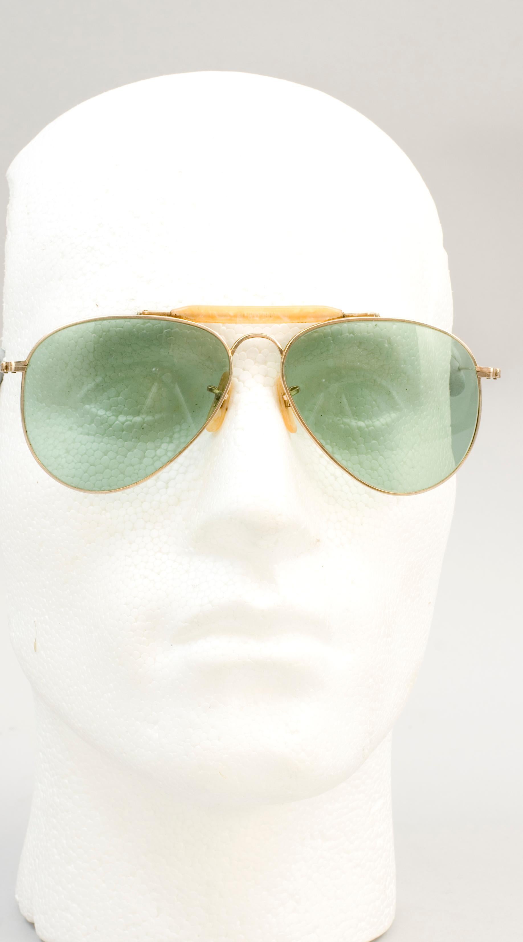 Vintage Shuron Aviator, Pilot Sunglasses In Good Condition For Sale In Oxfordshire, GB