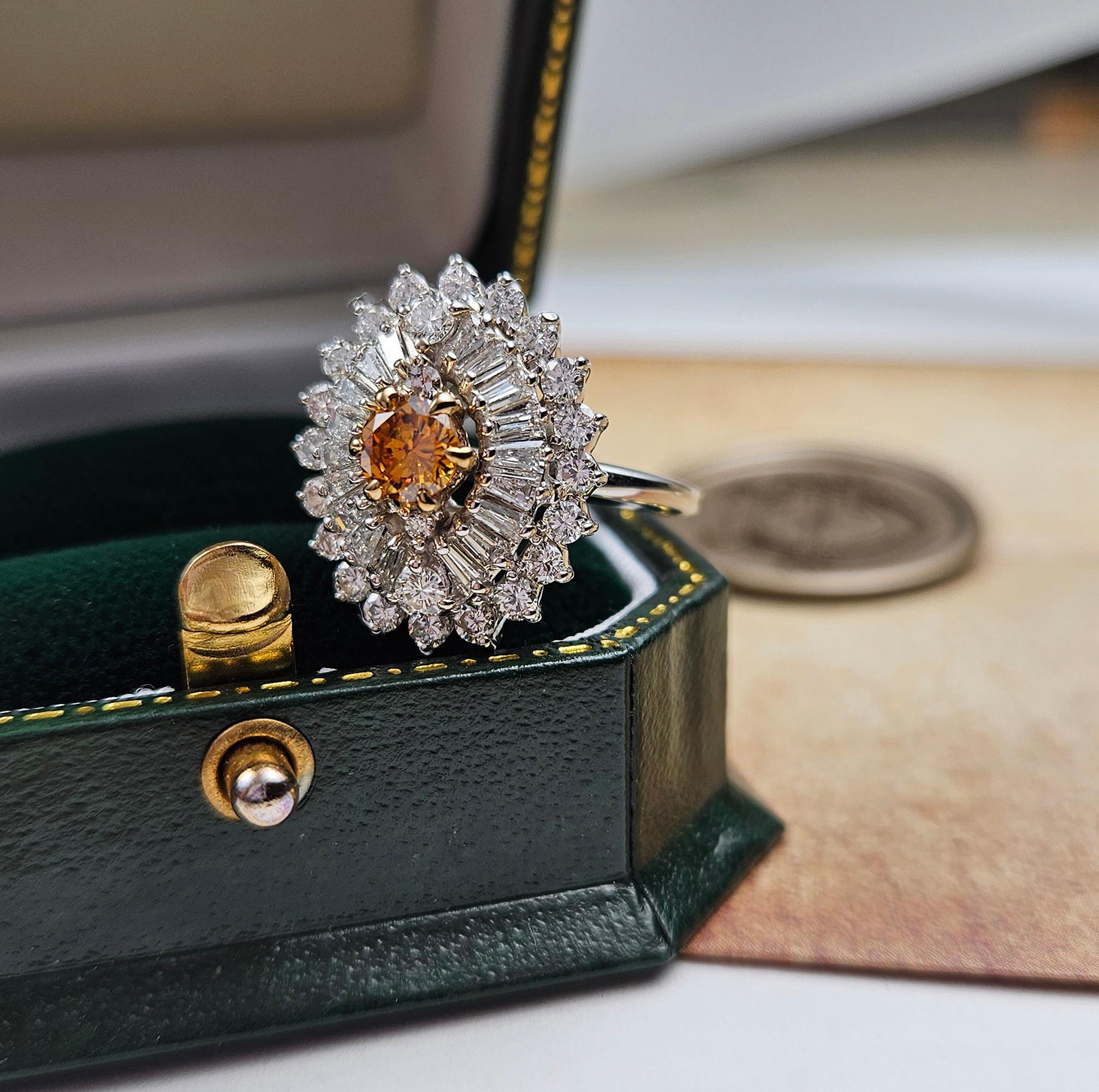 Anello Vintage Shy 3.0ctw GIA Fancy ORANGE Diamond Ballerina Cocktail 14KW Gold in vendita 6