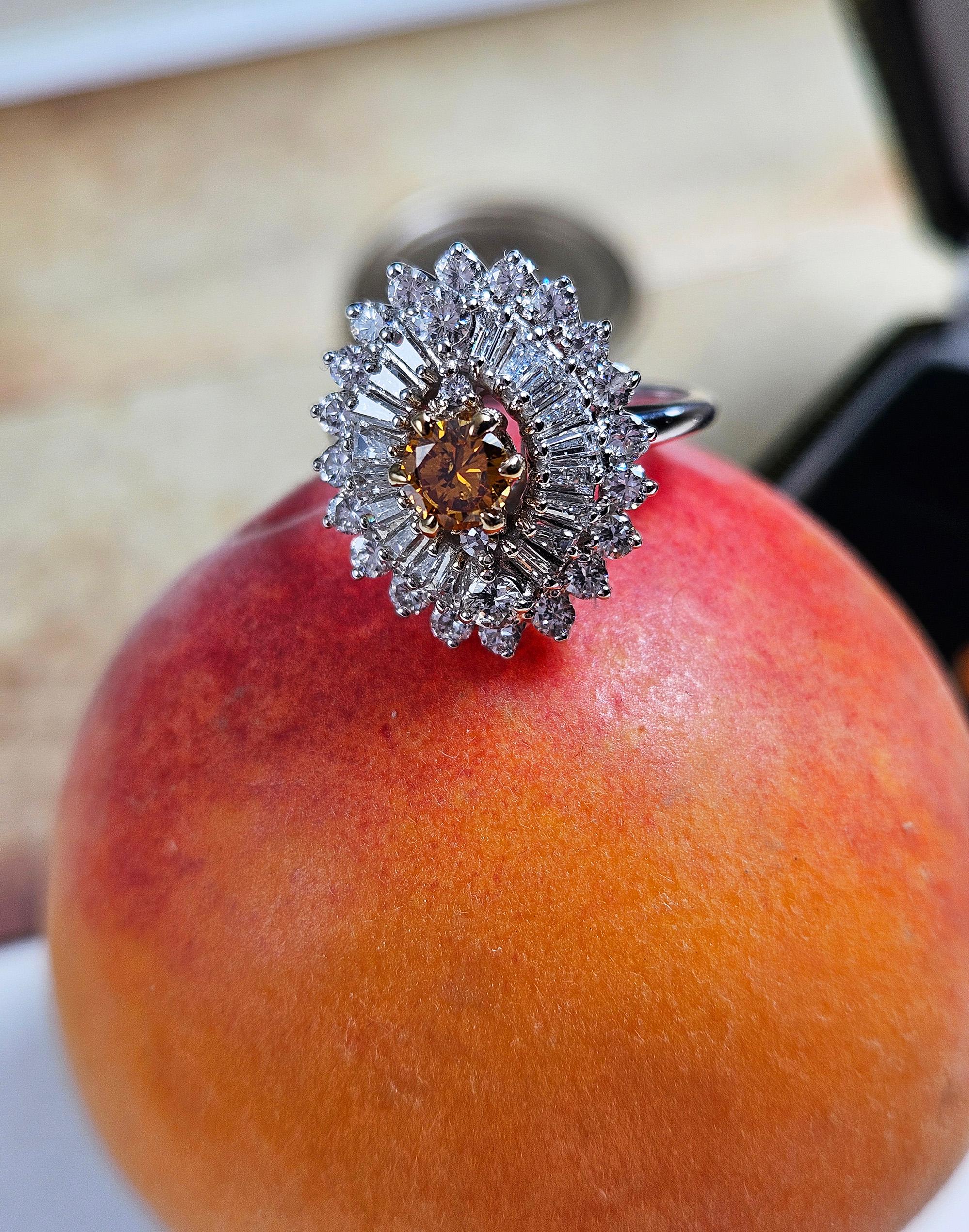 Anello Vintage Shy 3.0ctw GIA Fancy ORANGE Diamond Ballerina Cocktail 14KW Gold in vendita 13