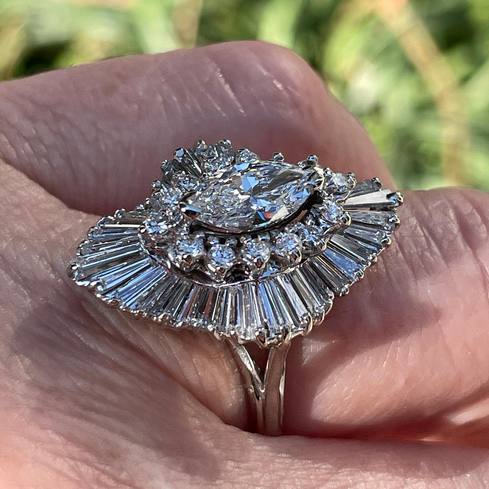 Vintage Shy 4.0ctw Diamante Marquesa Bailarina Cocktail Anillo de Oro Blanco de 18k Años 50 6