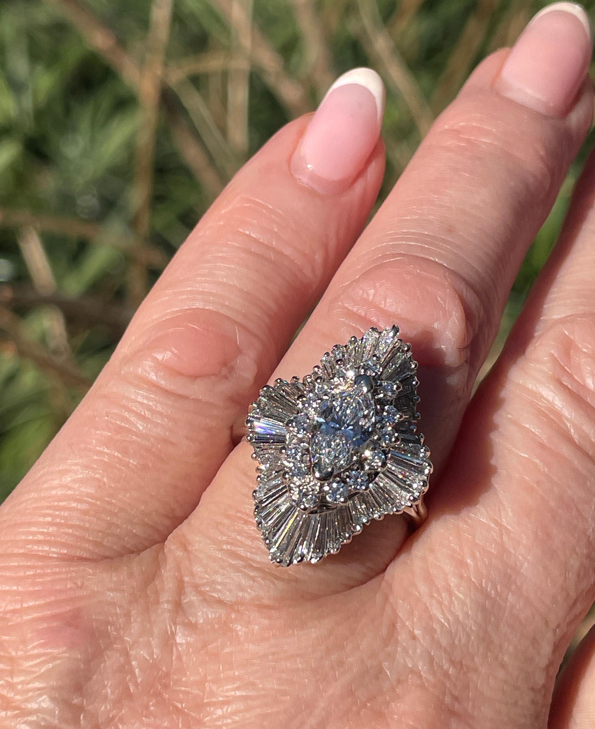 Vintage Shy 4.0ctw Diamante Marquesa Bailarina Cocktail Anillo de Oro Blanco de 18k Años 50 9