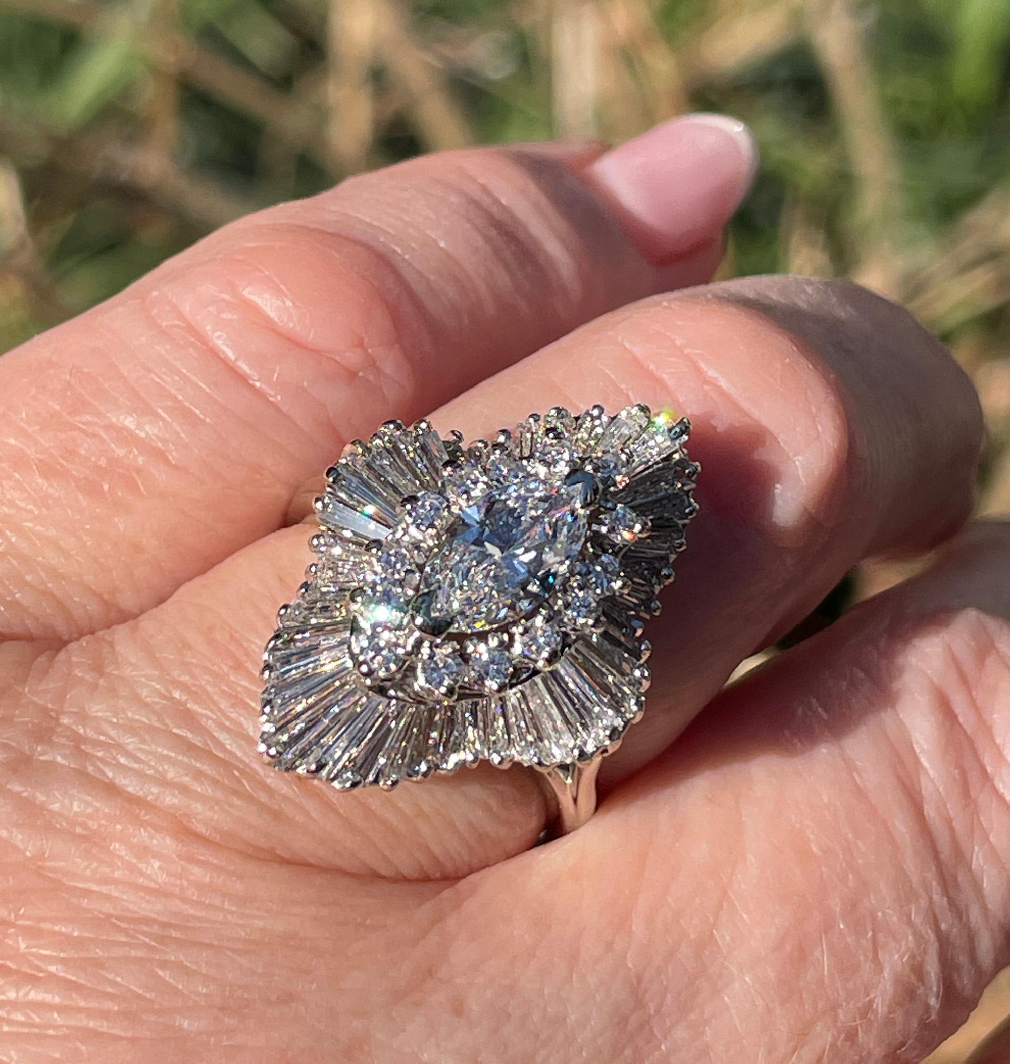 Vintage Shy 4.0ctw Diamante Marquesa Bailarina Cocktail Anillo de Oro Blanco de 18k Años 50 10