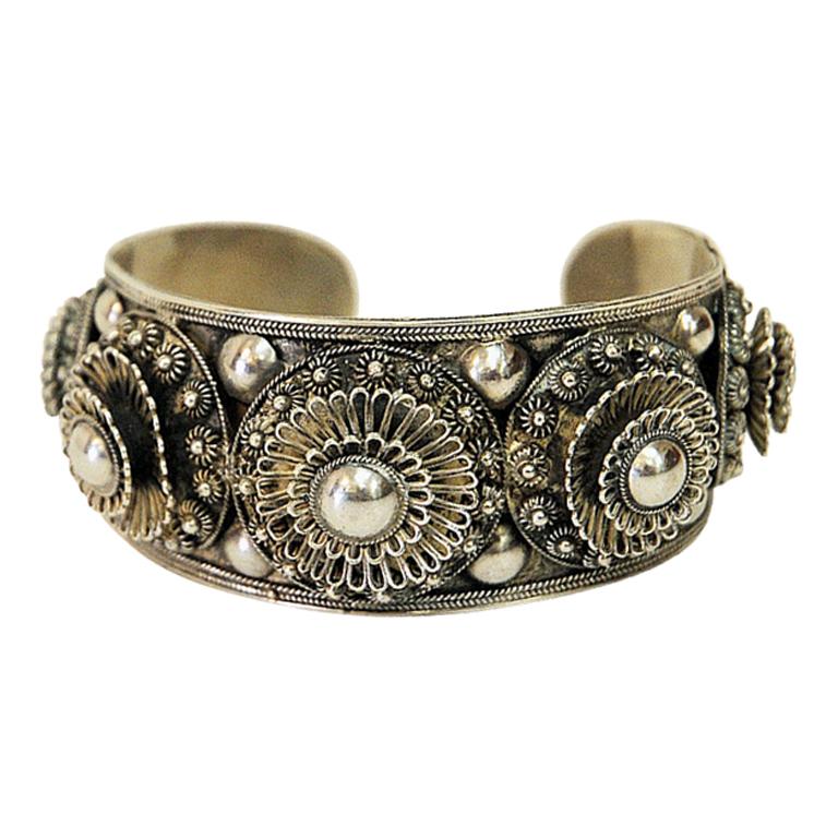 Vintage Cuff Bracelet Manchette Silver Tone Sun Solstice Detailed Cuff Large Costume Jewelry