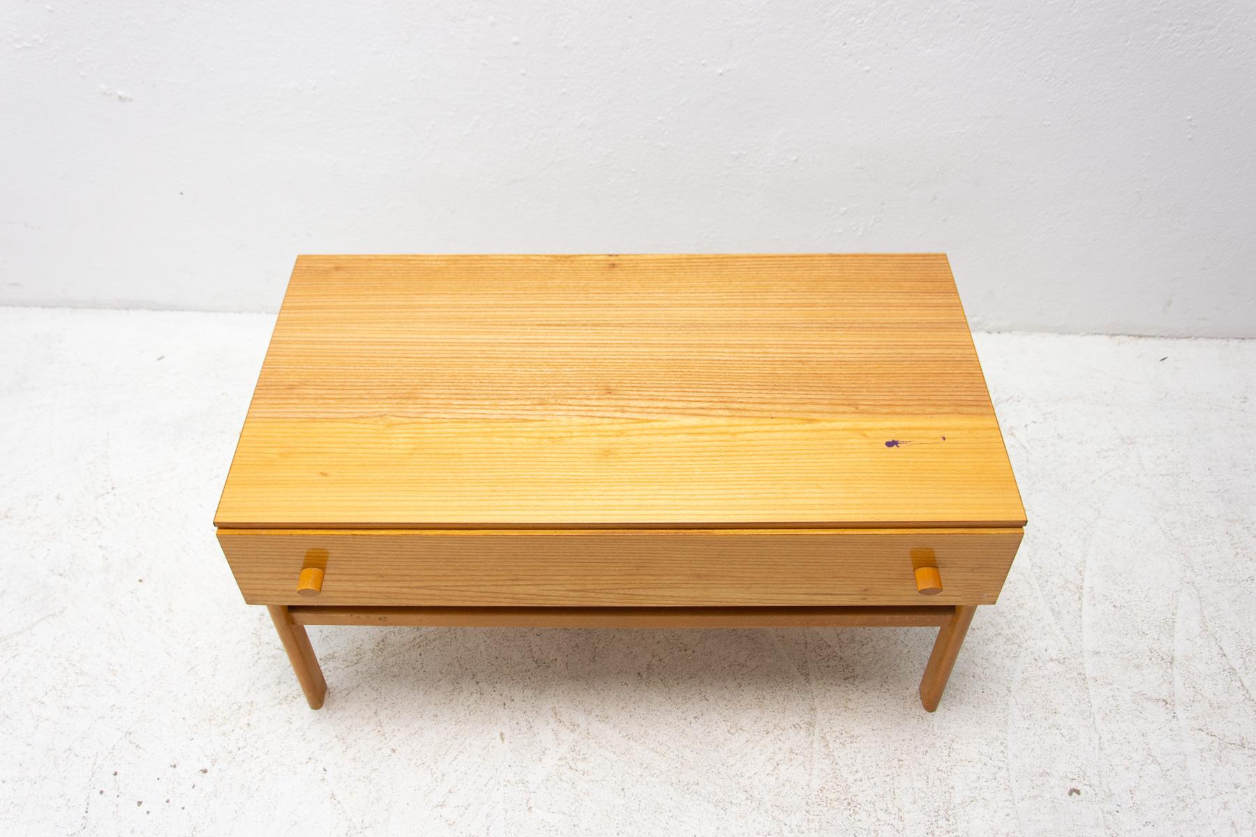 Wood Vintage side table by Jitona, Czechoslovakia, 1970´s For Sale