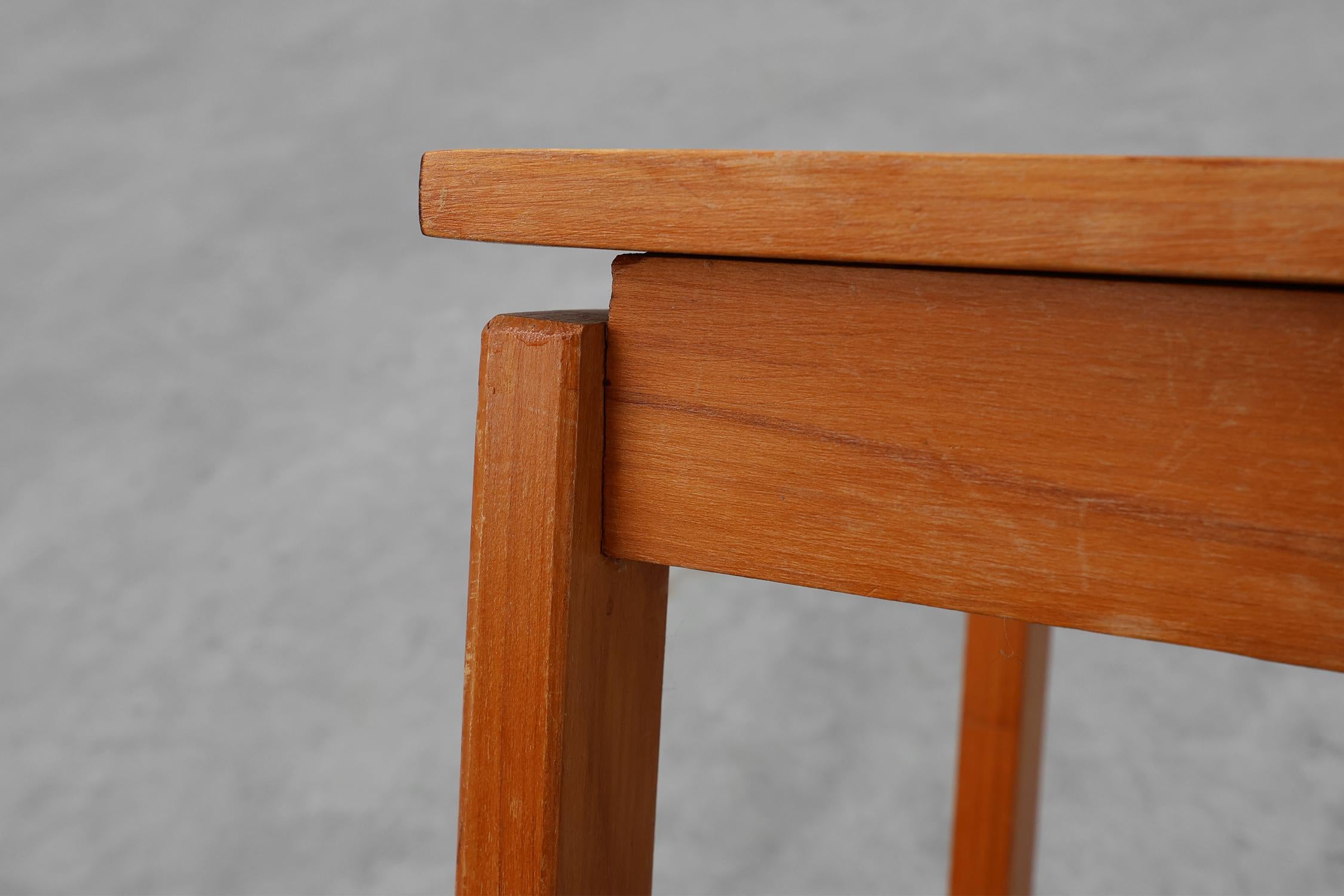 Vintage side table in pine wood tiled with mosaic, Belgium 1950s For Sale 1