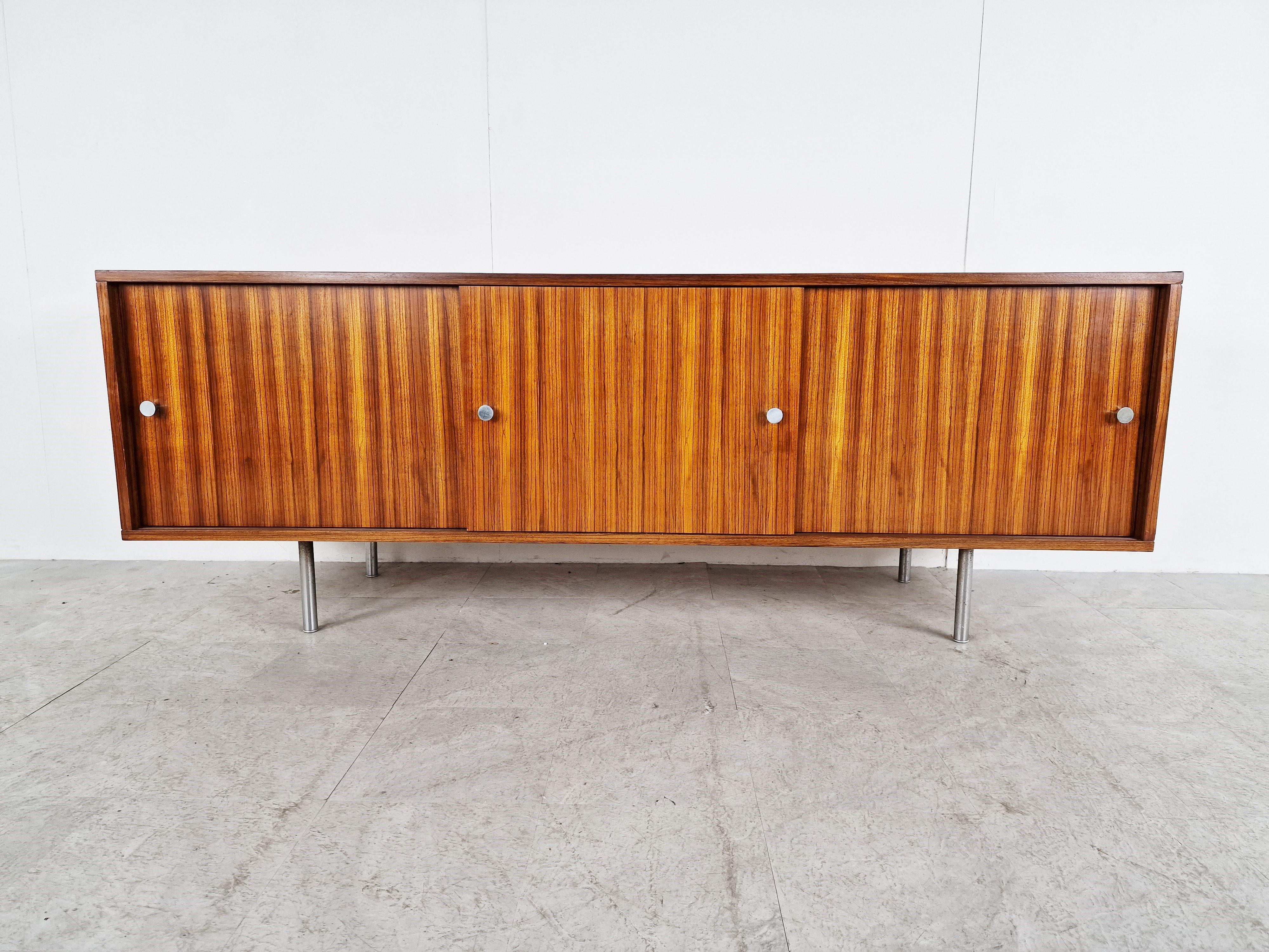 Vintage Sideboard von Alfred Hendrickx, 1960er Jahre (Belgisch) im Angebot