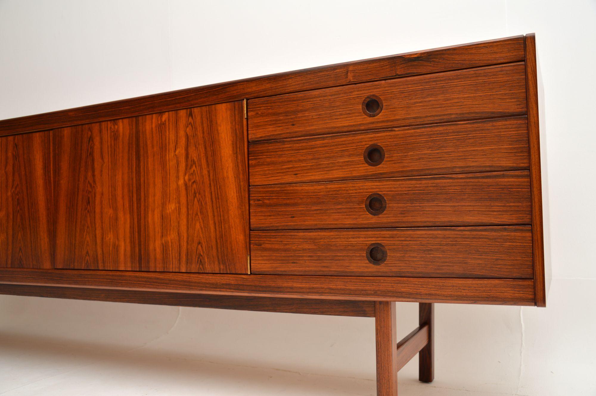 Vintage Sideboard by Robert Heritage for Archie Shine For Sale 1