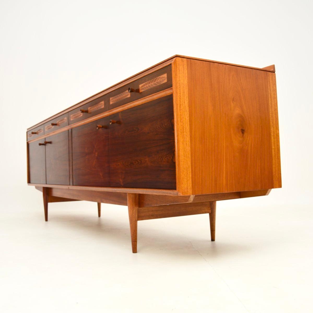 Enfilade vintage de Robert Heritage pour Archie Shine Bon état - En vente à London, GB