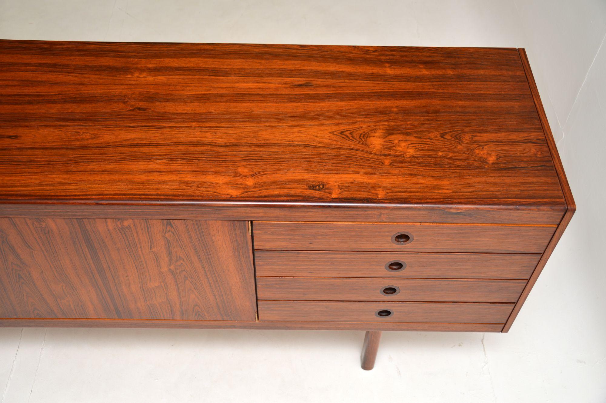 Vintage Sideboard by Robert Heritage for Archie Shine In Good Condition For Sale In London, GB
