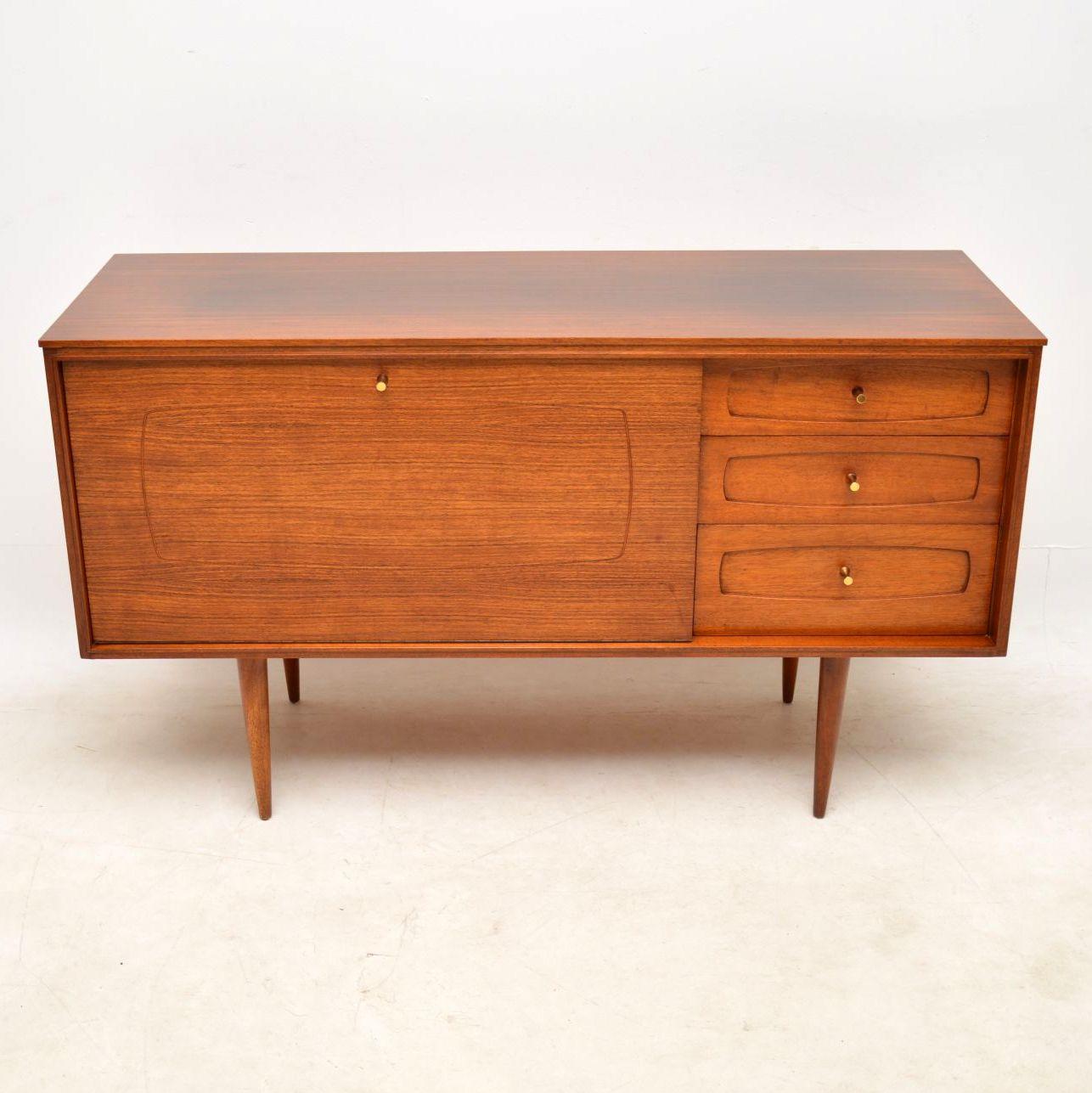 Vintage Sideboard by White & Newton In Excellent Condition In London, GB