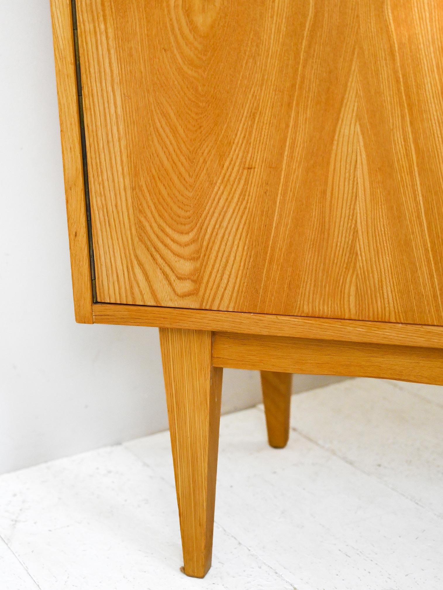 Vintage Sideboard Cabinet with Double Door For Sale 1