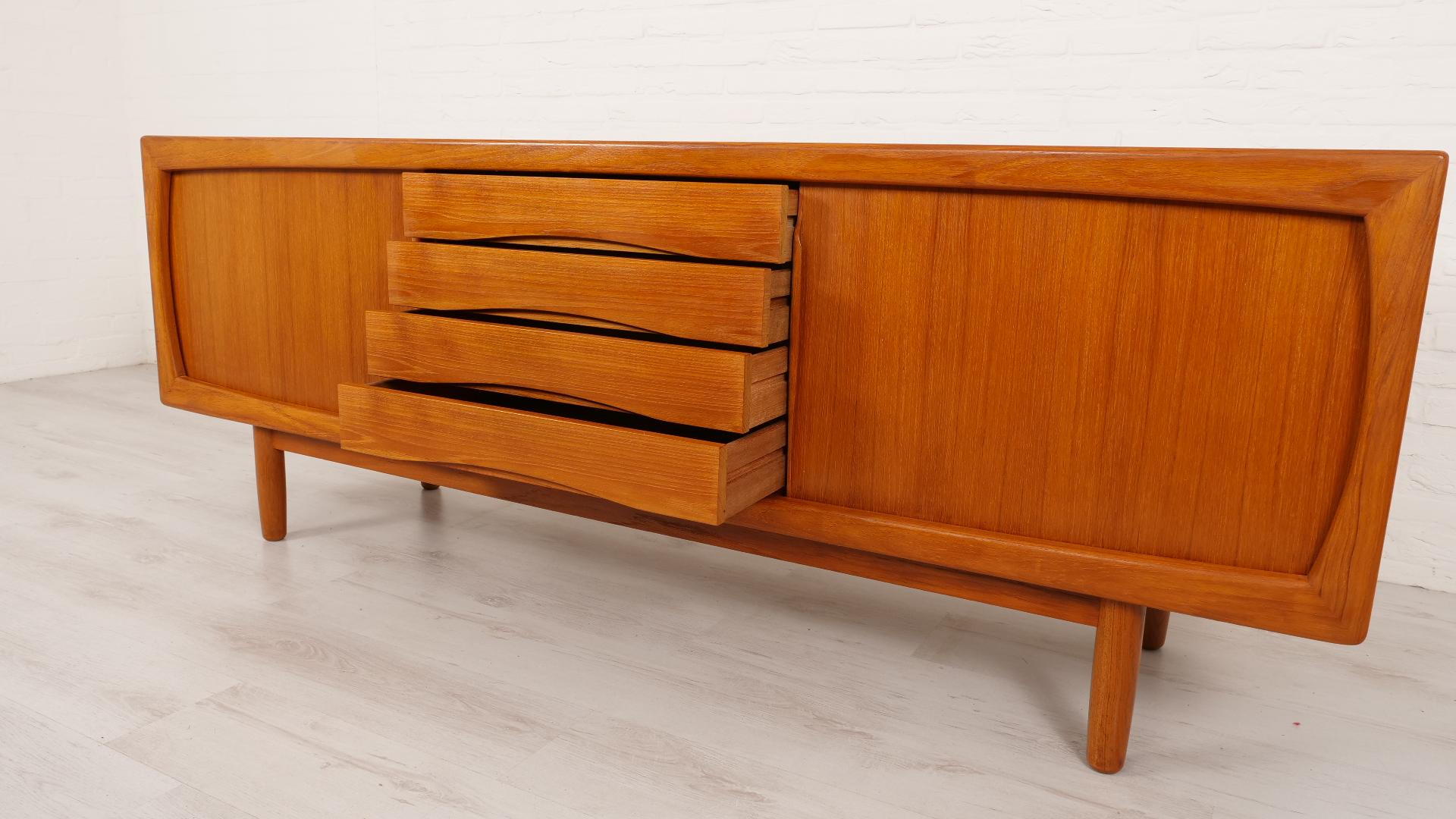 Vintage Sideboard  Danish Design  199 cm For Sale 9