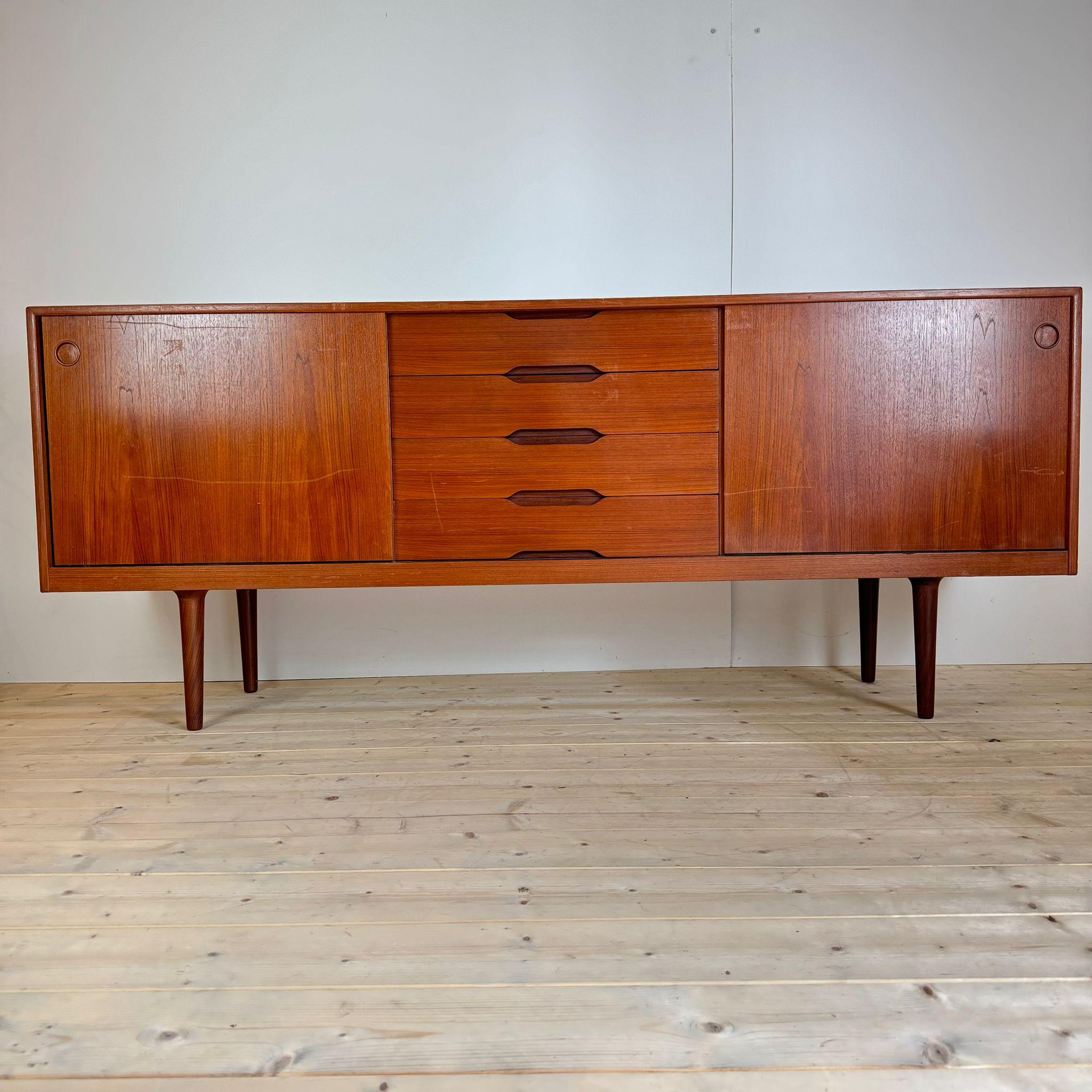 Vintage Anrichte, Dänemark 1960er Jahre im Angebot 2