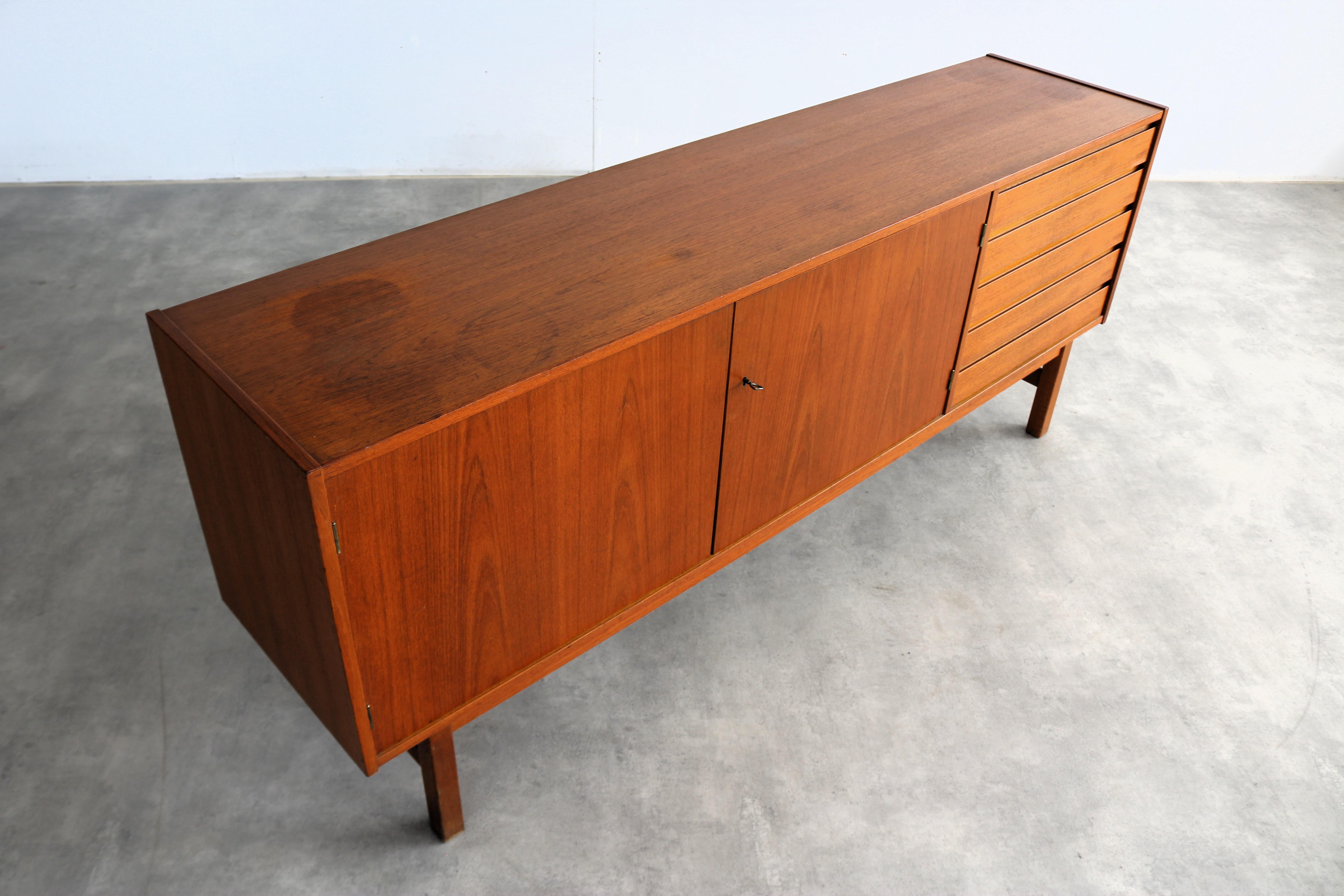 credenza vintage  cassettiera  1960s  Svezia In condizioni buone in vendita a Lemmer, NL