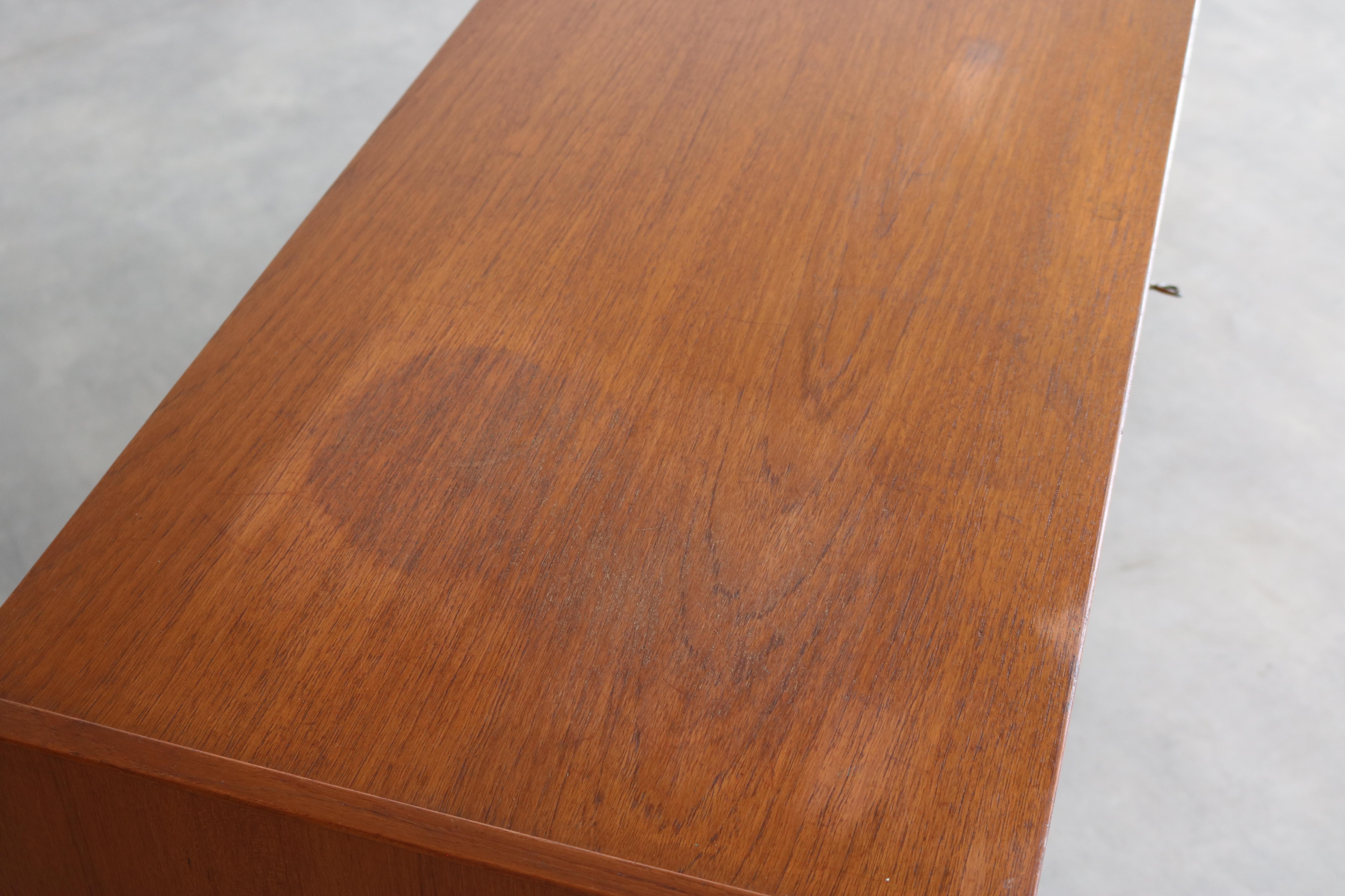 Metà XX secolo credenza vintage  cassettiera  1960s  Svezia in vendita