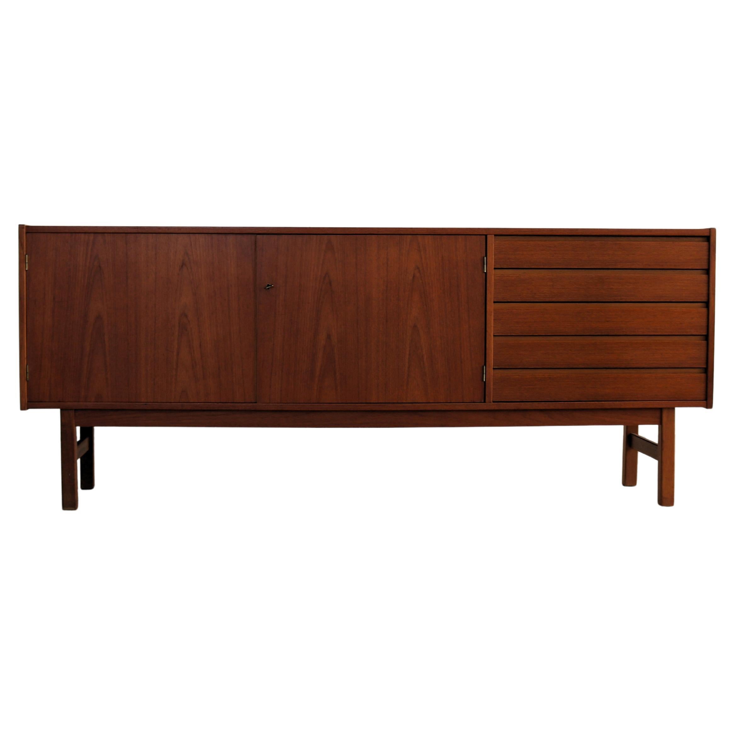 buffet vintage  commode  1960s  Suède