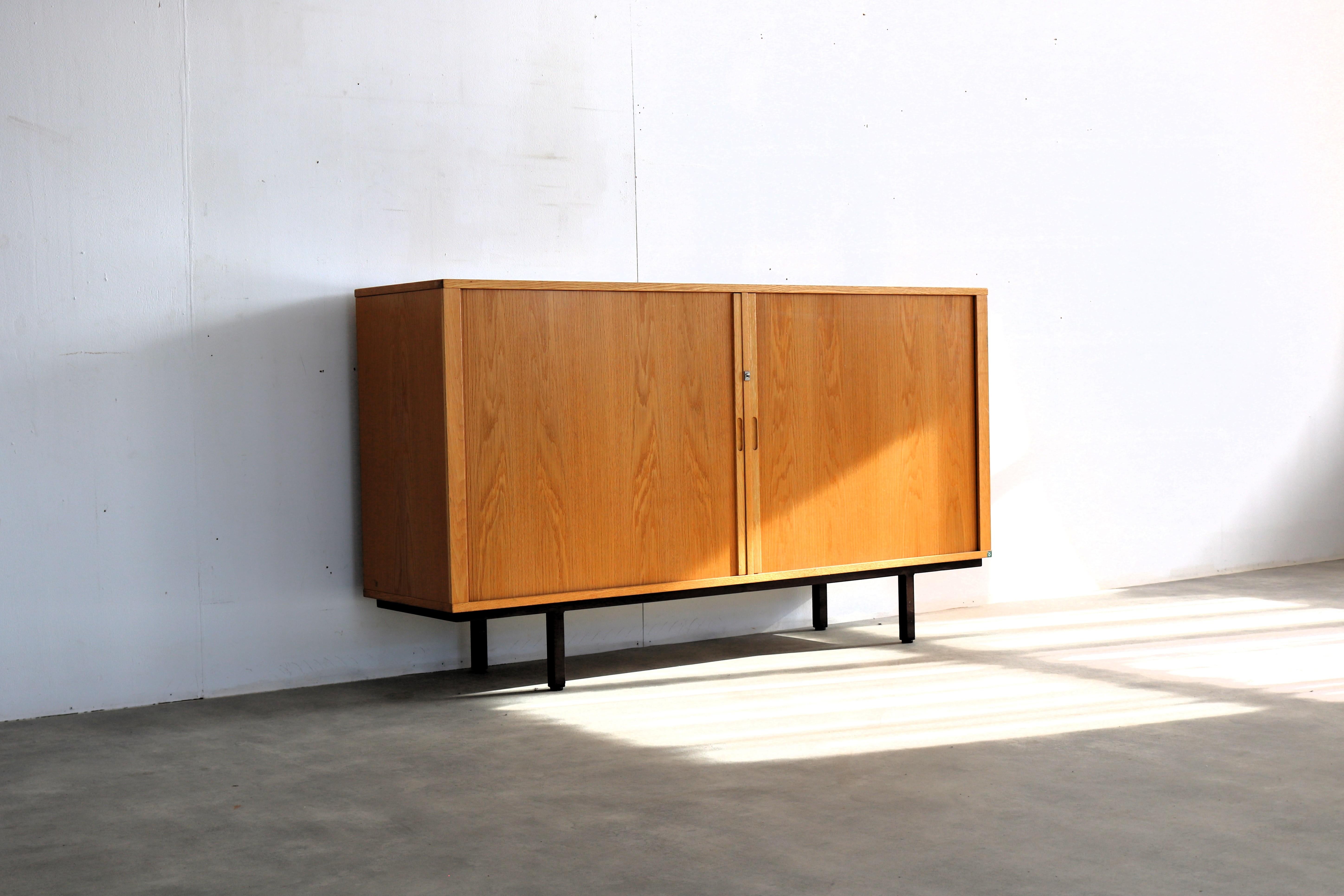 vintage sideboard  dresser  tambour  60s  Danish In Good Condition In Lemmer, NL