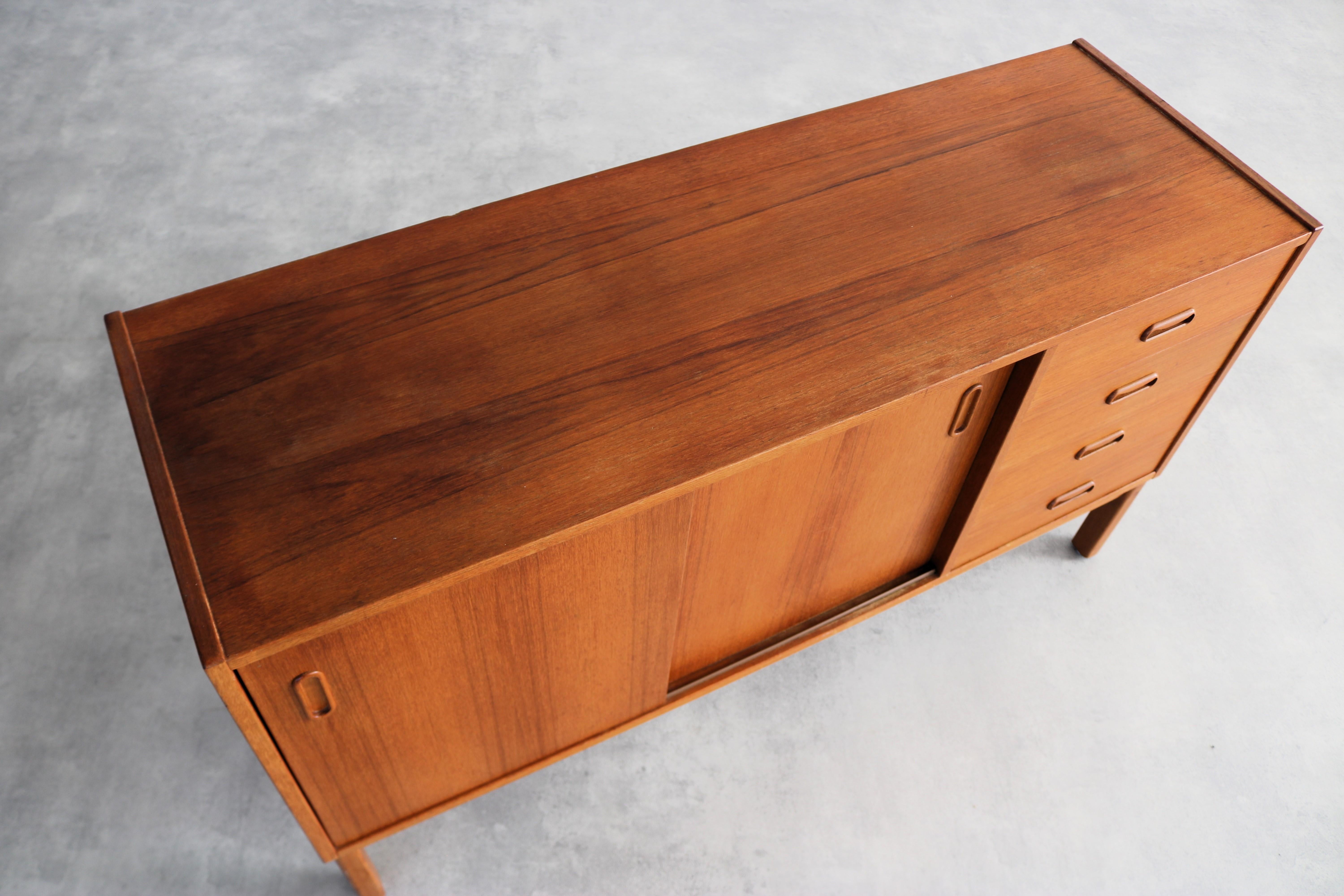 vintage sideboard  dresser  teak  60s  Sweden 1
