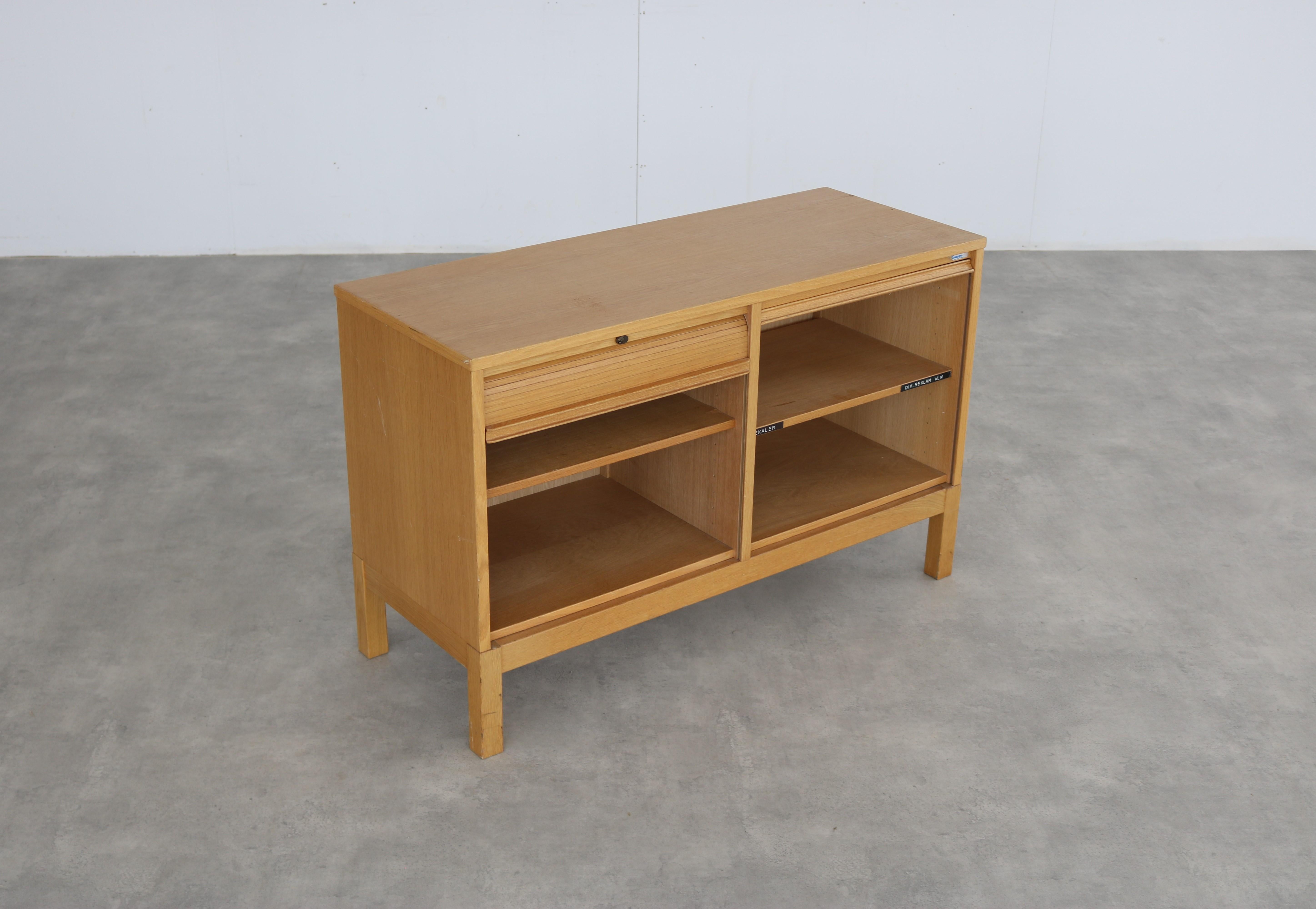 buffet vintage  classeur  70's  Kinnarps 1