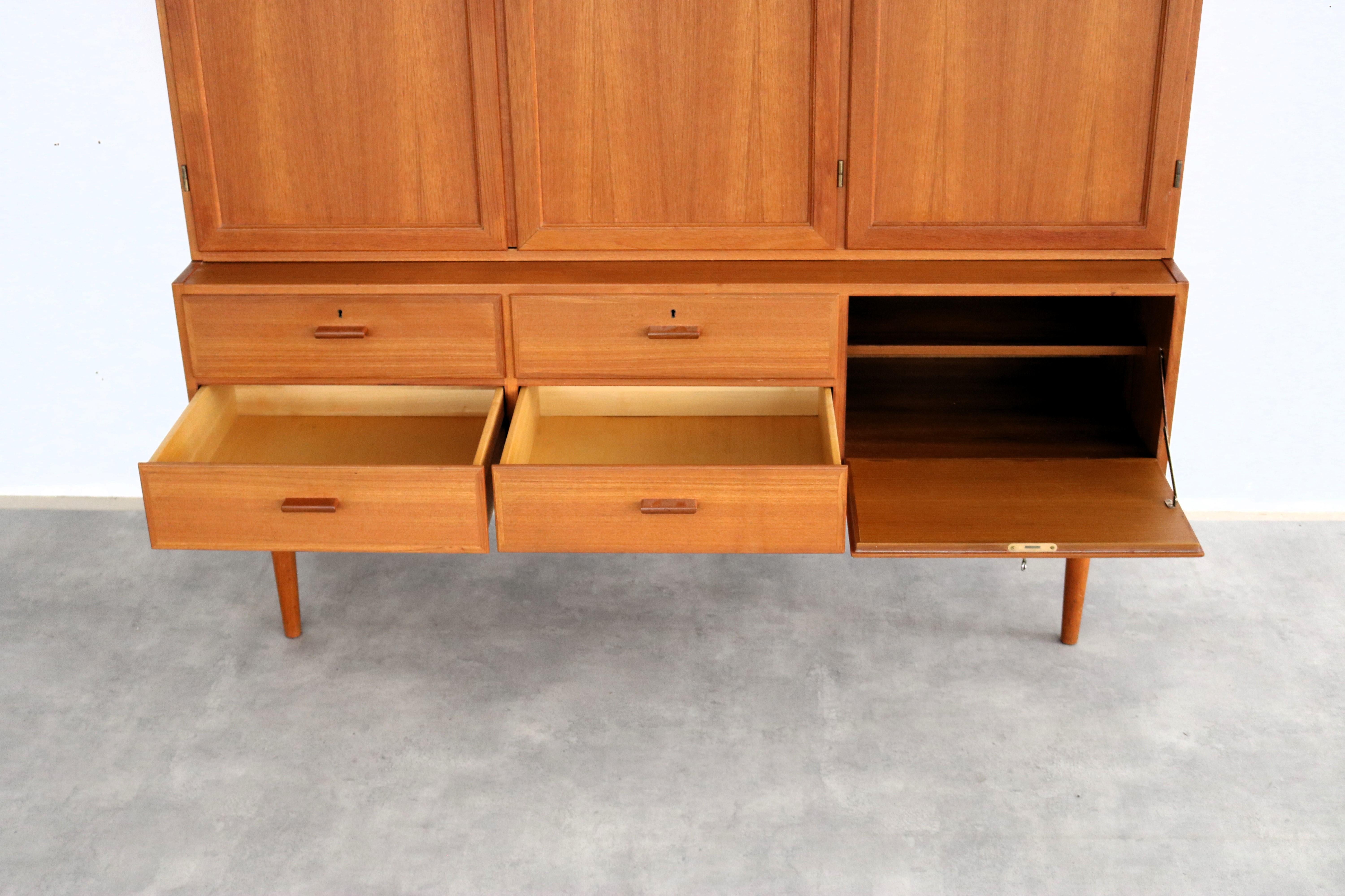 buffet vintage  haut-bord  60s  Suédois en vente 2