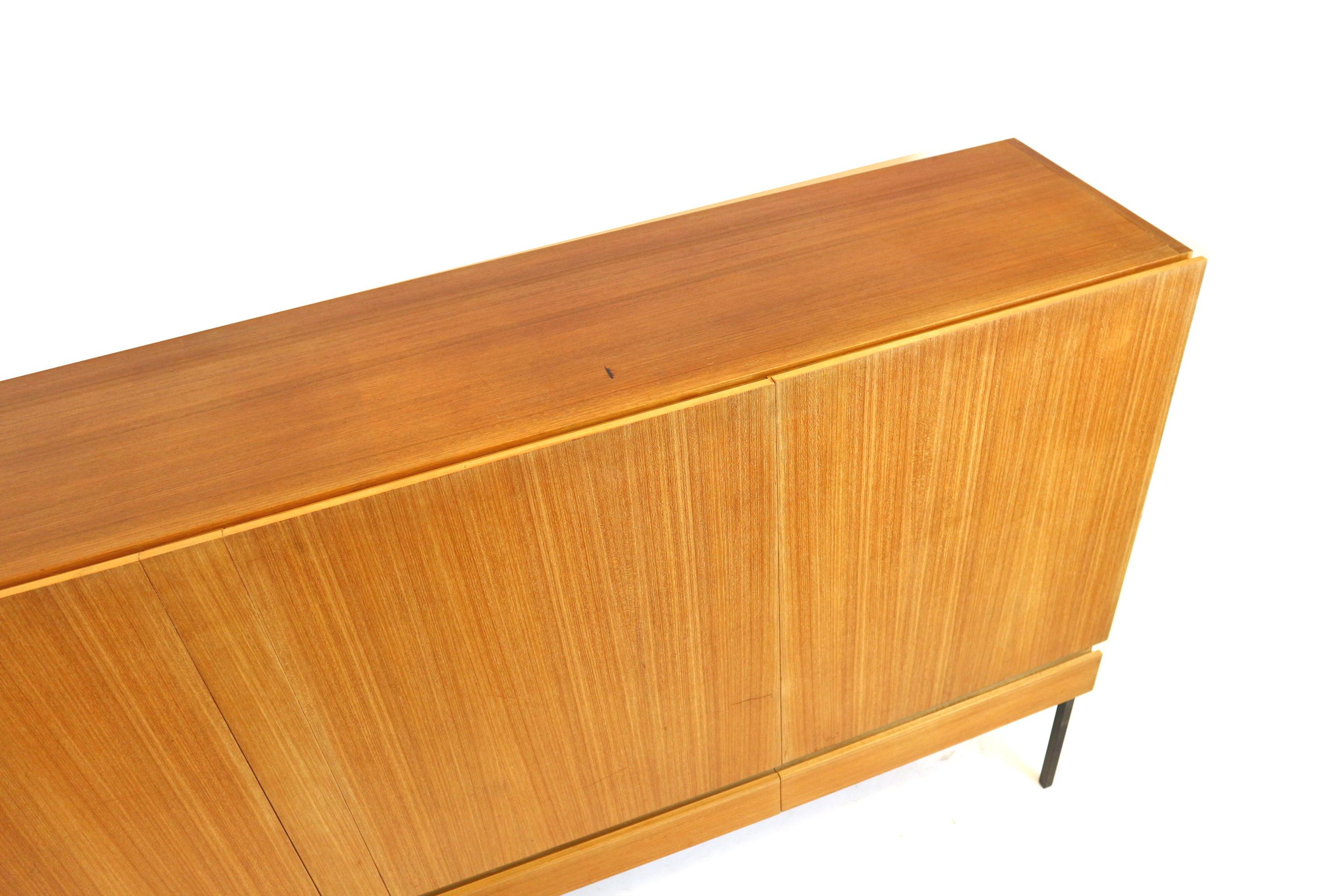 Vintage sideboard / highboard Dieter Waeckerlin B60 for Behr from the 1960s In Good Condition For Sale In Breda, NB