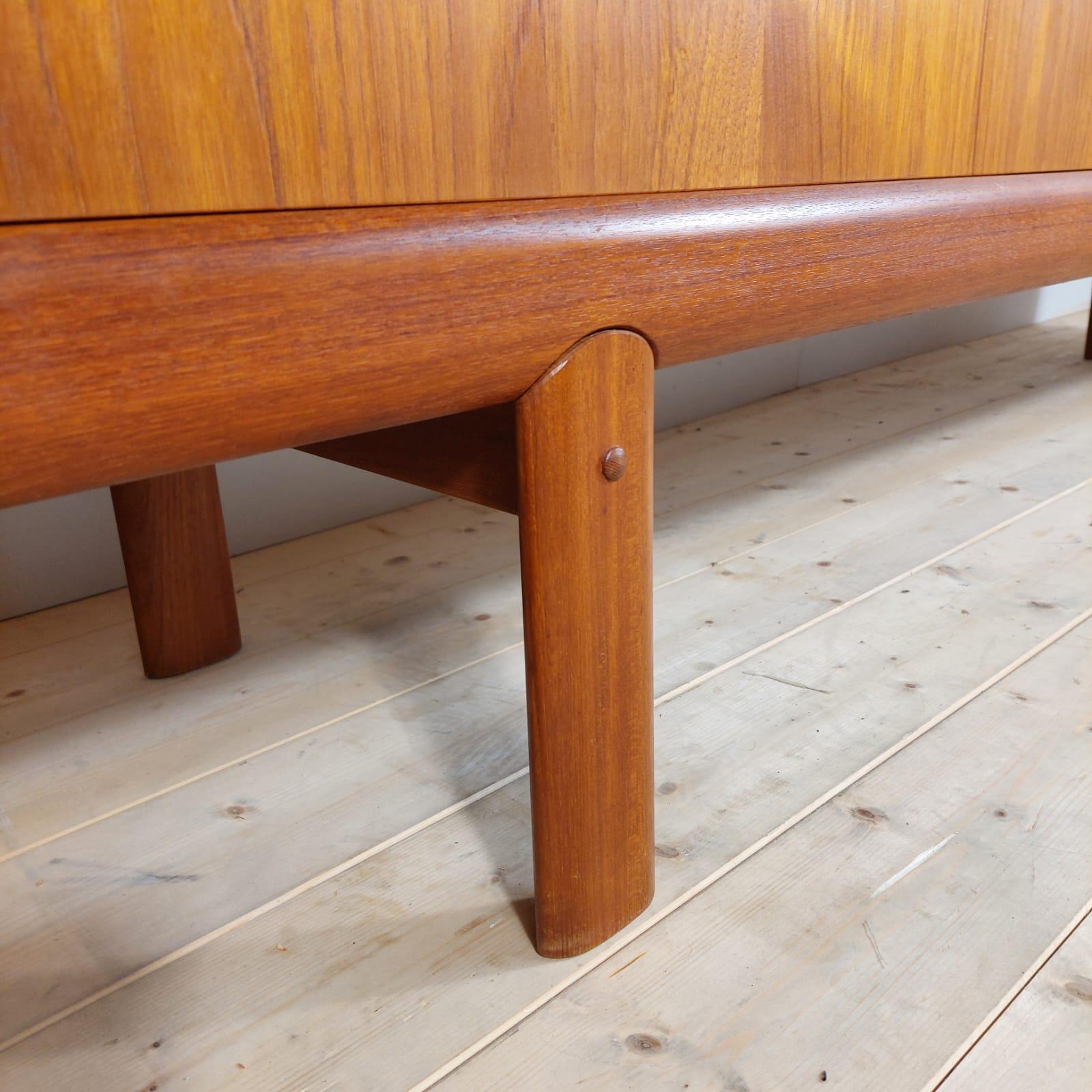Mid-Century moderno Vintage sideboard in teak, Denmark 1960 in vendita