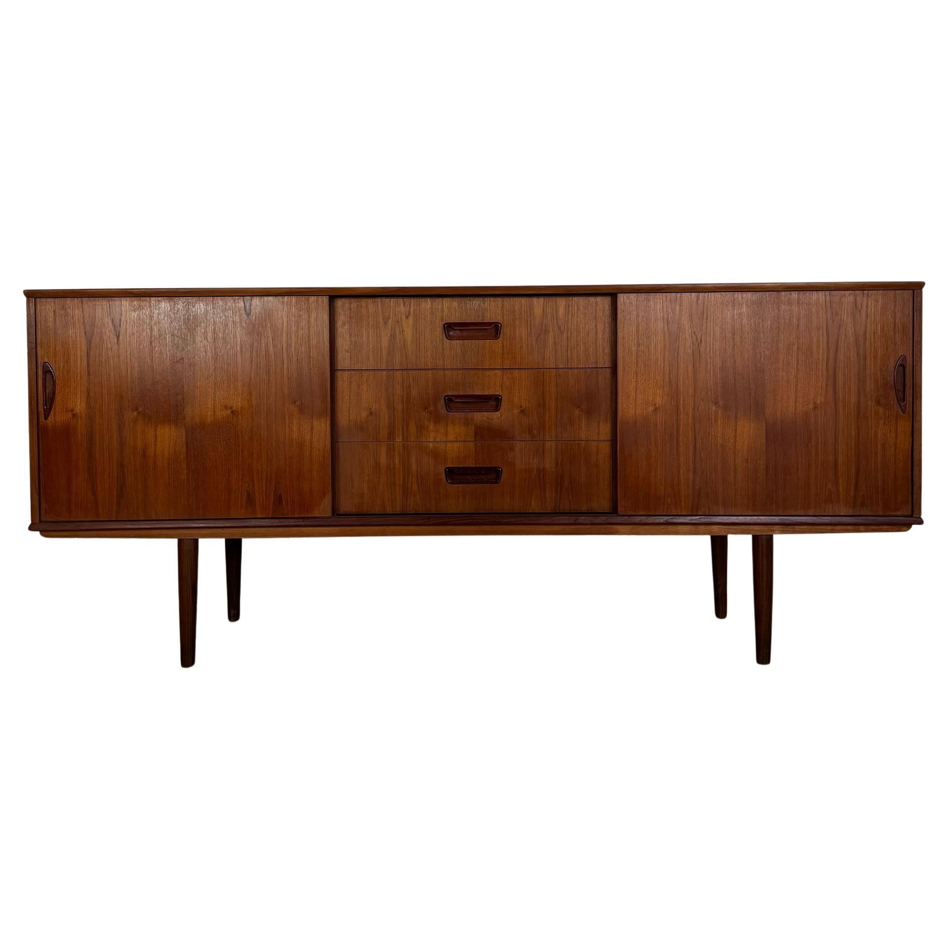 Buffet vintage en teck, Danemark années 1960