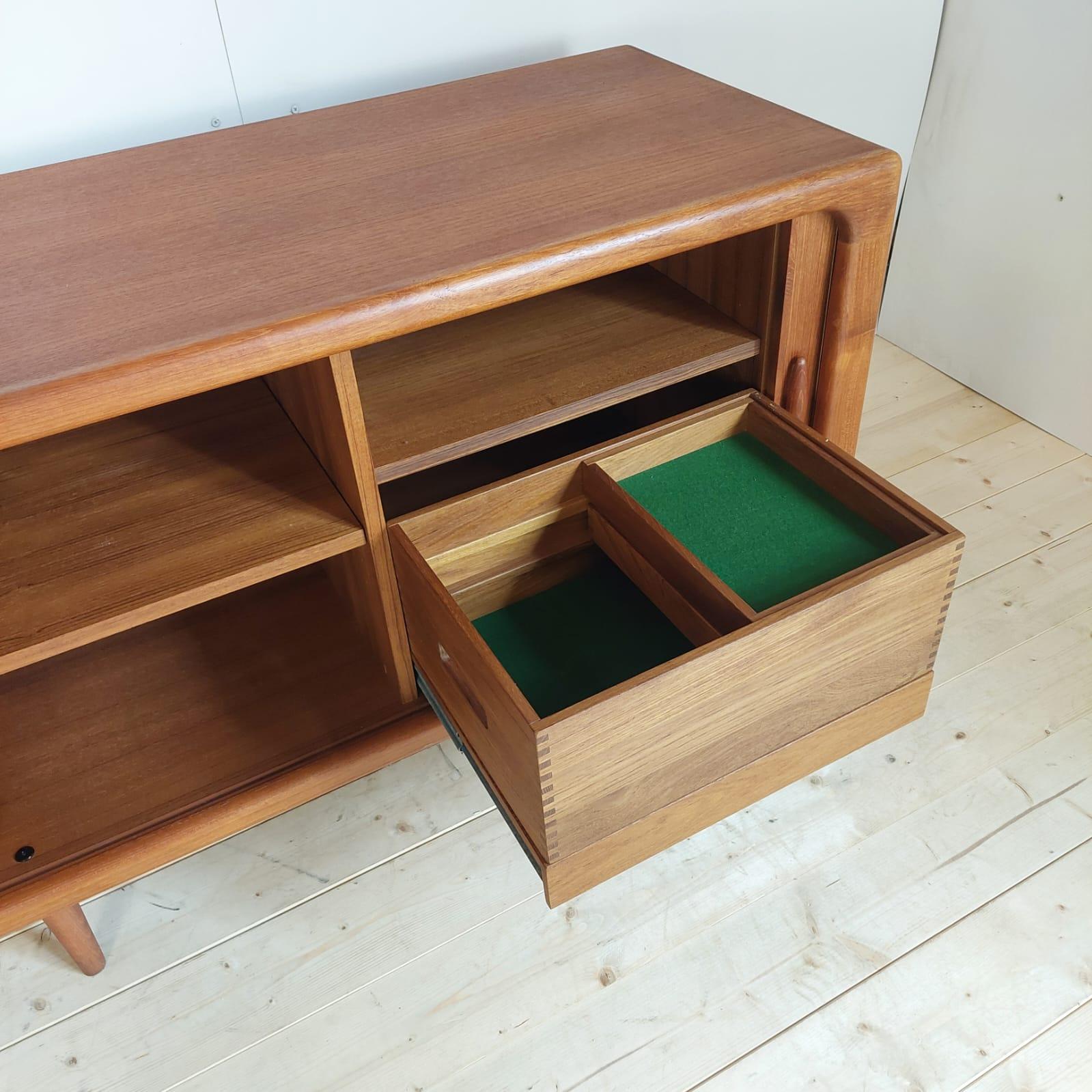 Teck Buffet vintage en teck, Dyrlund, Danemark années 1960 en vente