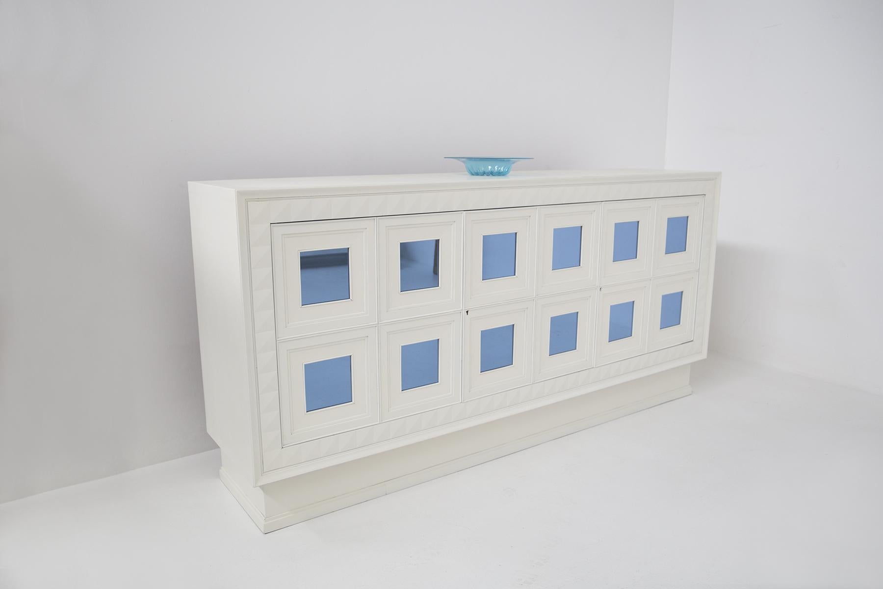 Vintage Sideboard in White Wood and Light Blue Mirror Att. to Paolo Buffa For Sale 5