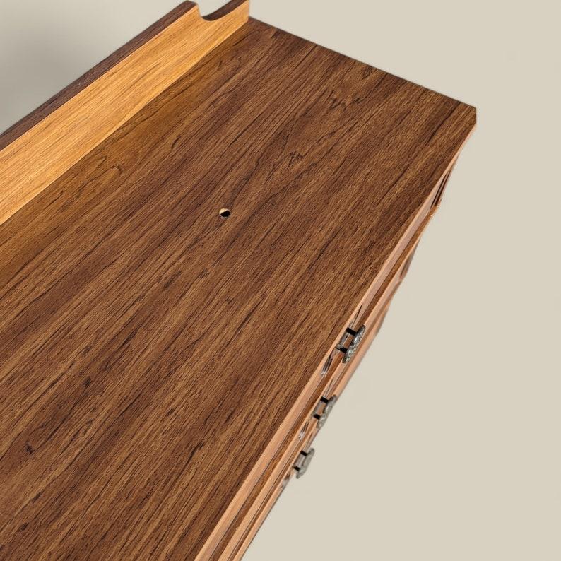 Laminato Credenza vintage, metà secolo, comò unico, mobile, 9 cassetti, buffet in vendita