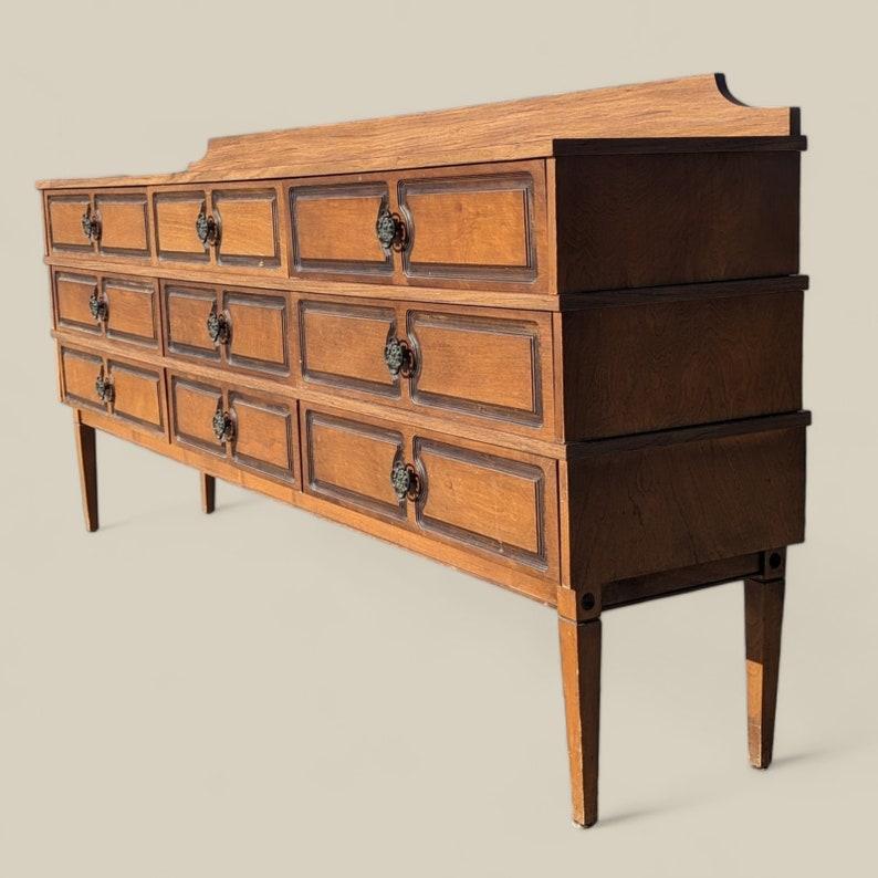Credenza vintage, metà secolo, comò unico, mobile, 9 cassetti, buffet in vendita 1