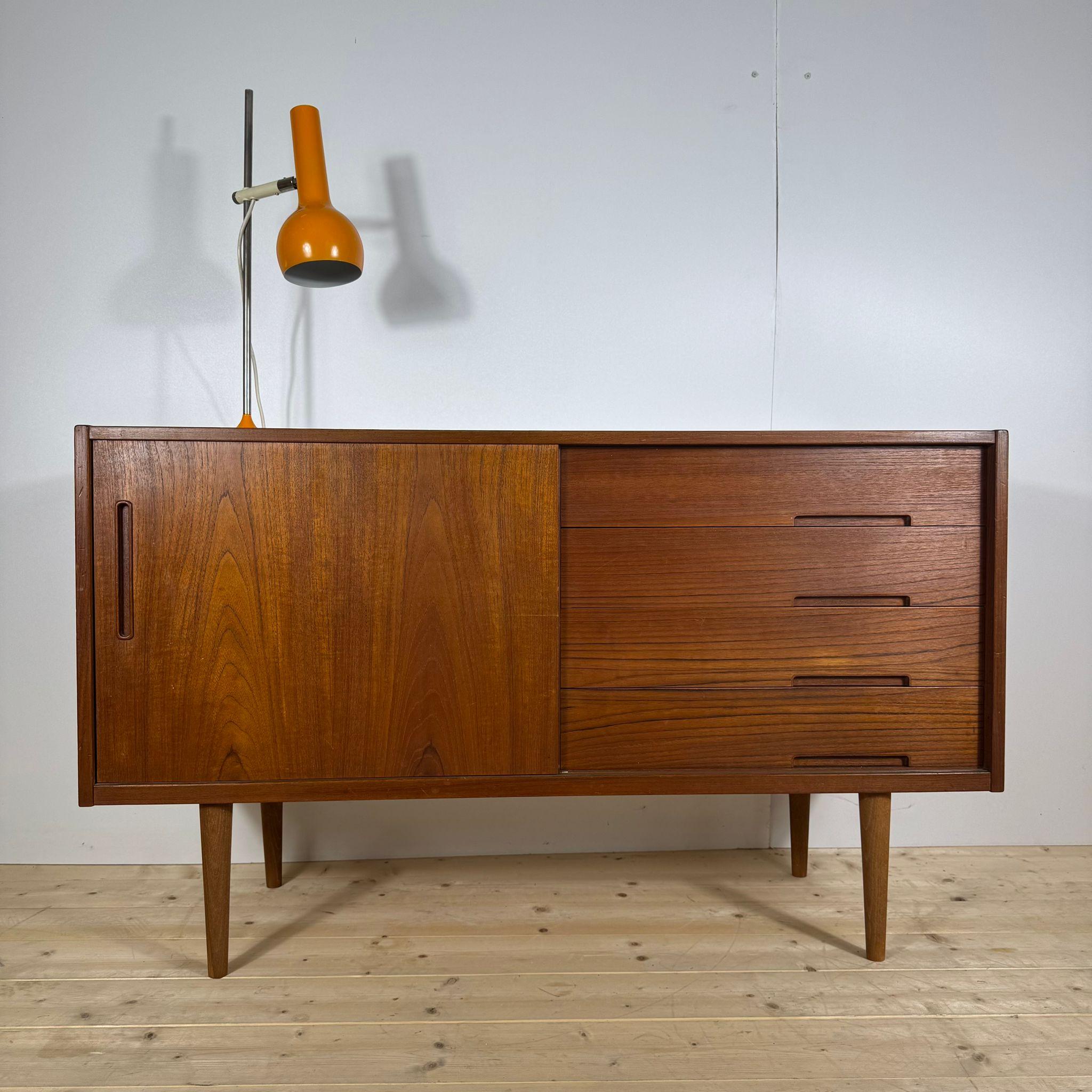 Teak Vintage sideboard, Nils Jonsson for Troeds, Denmark 1960 For Sale