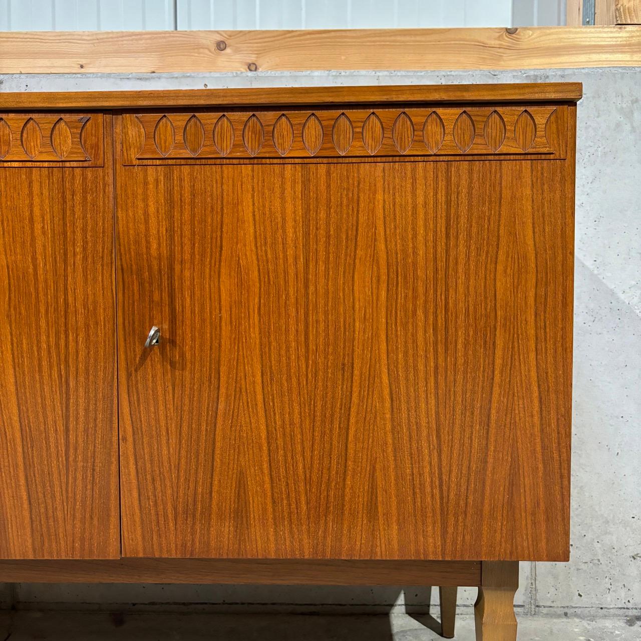 Buffet Vintage Royal Board Sweden 1975  Palissandre en vente 12