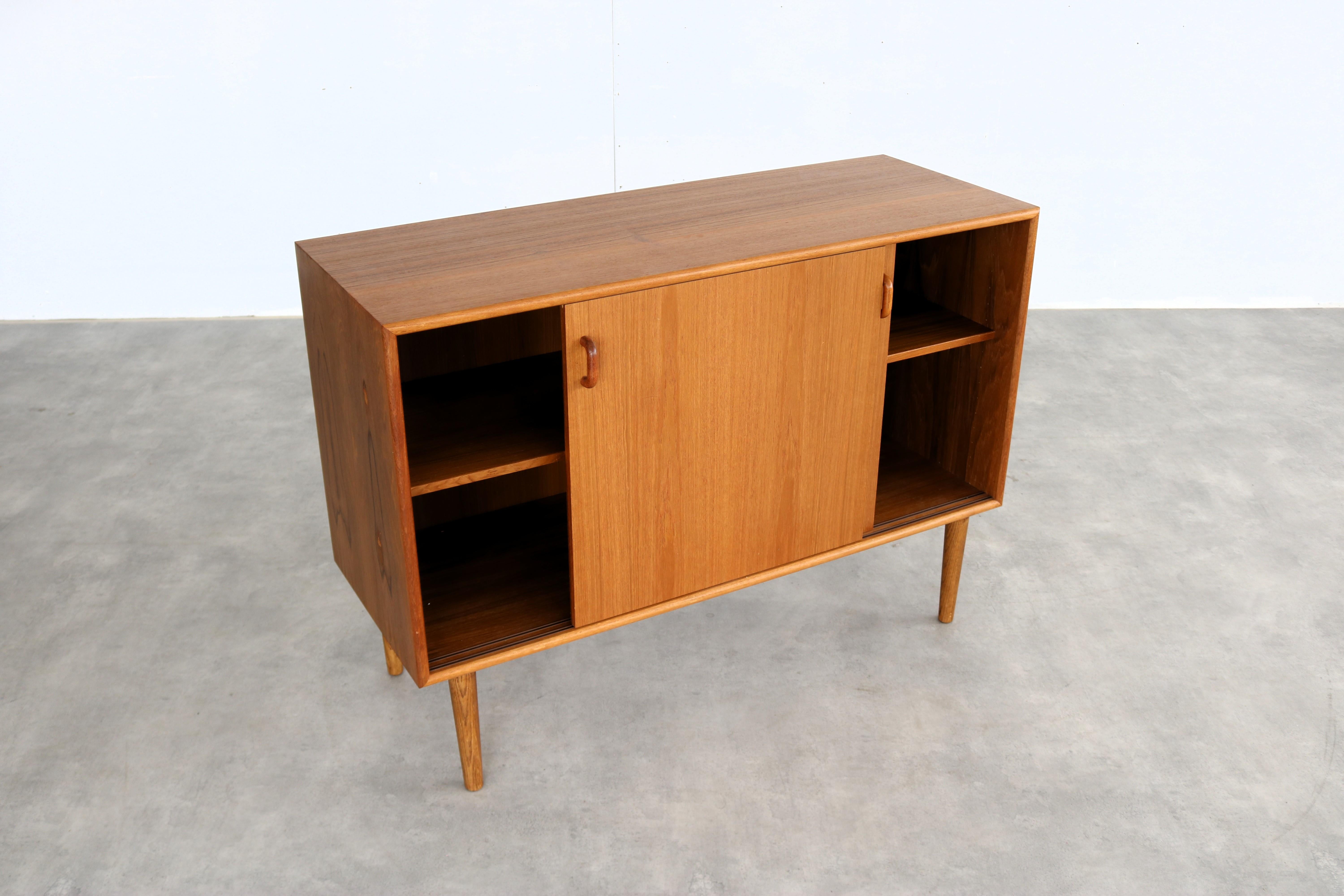 credenza vintage  credenza  Teak  1960s in vendita 4