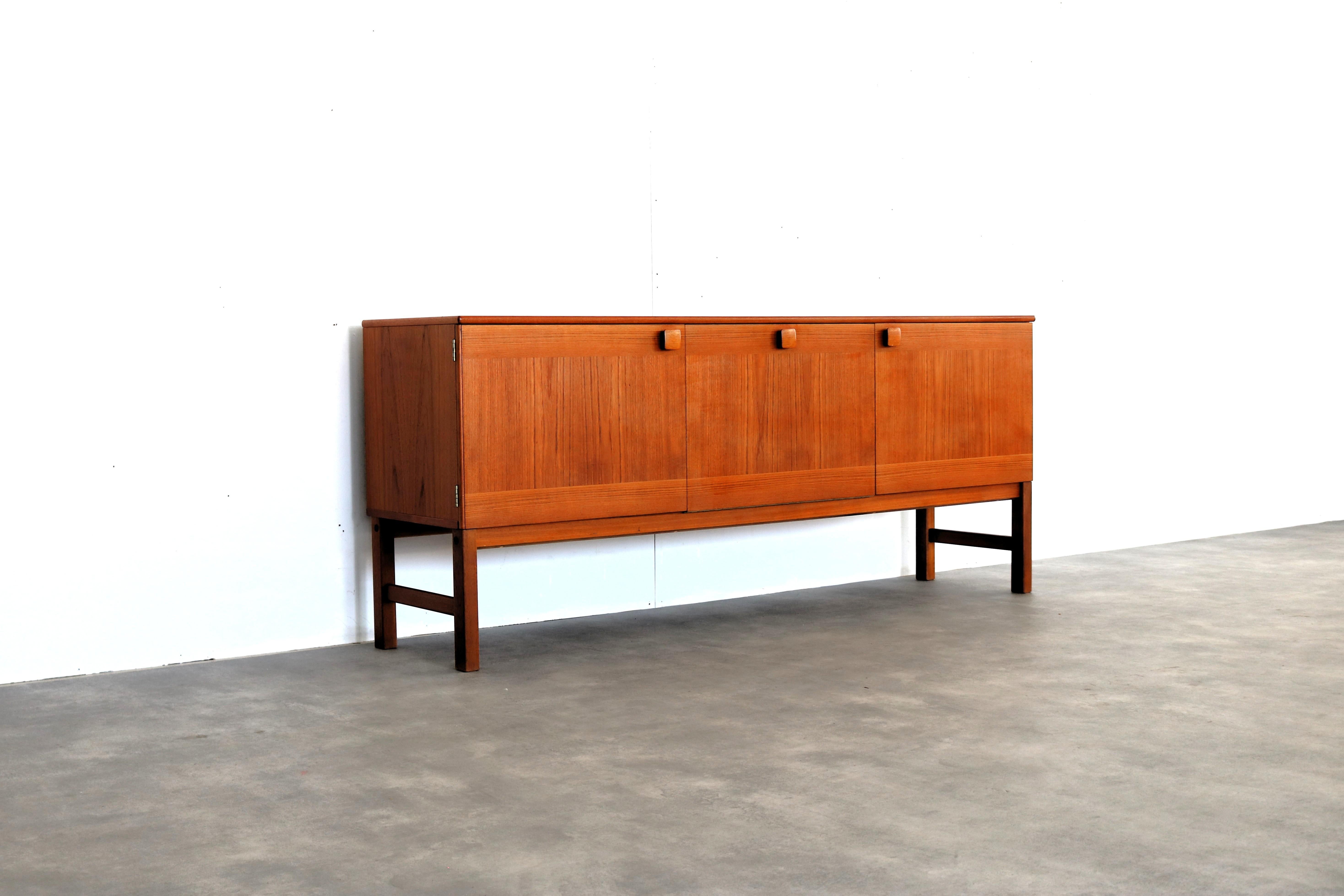 vintage sideboard  sideboard  teak  1960s  Swedish In Good Condition For Sale In Lemmer, NL