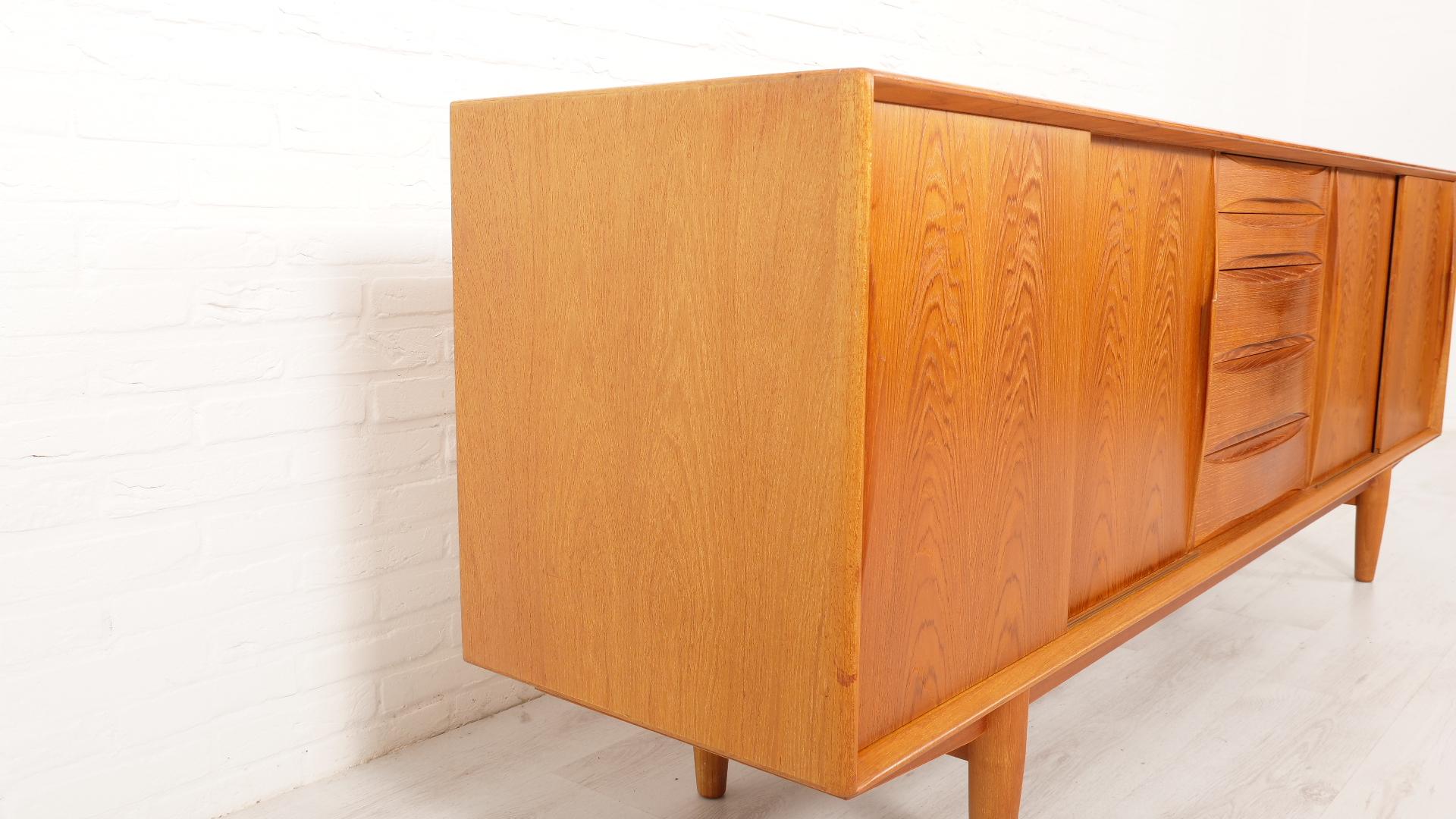 Vintage sideboard  Teak  Arne Vodder  Dyrlund  220 cm For Sale 12