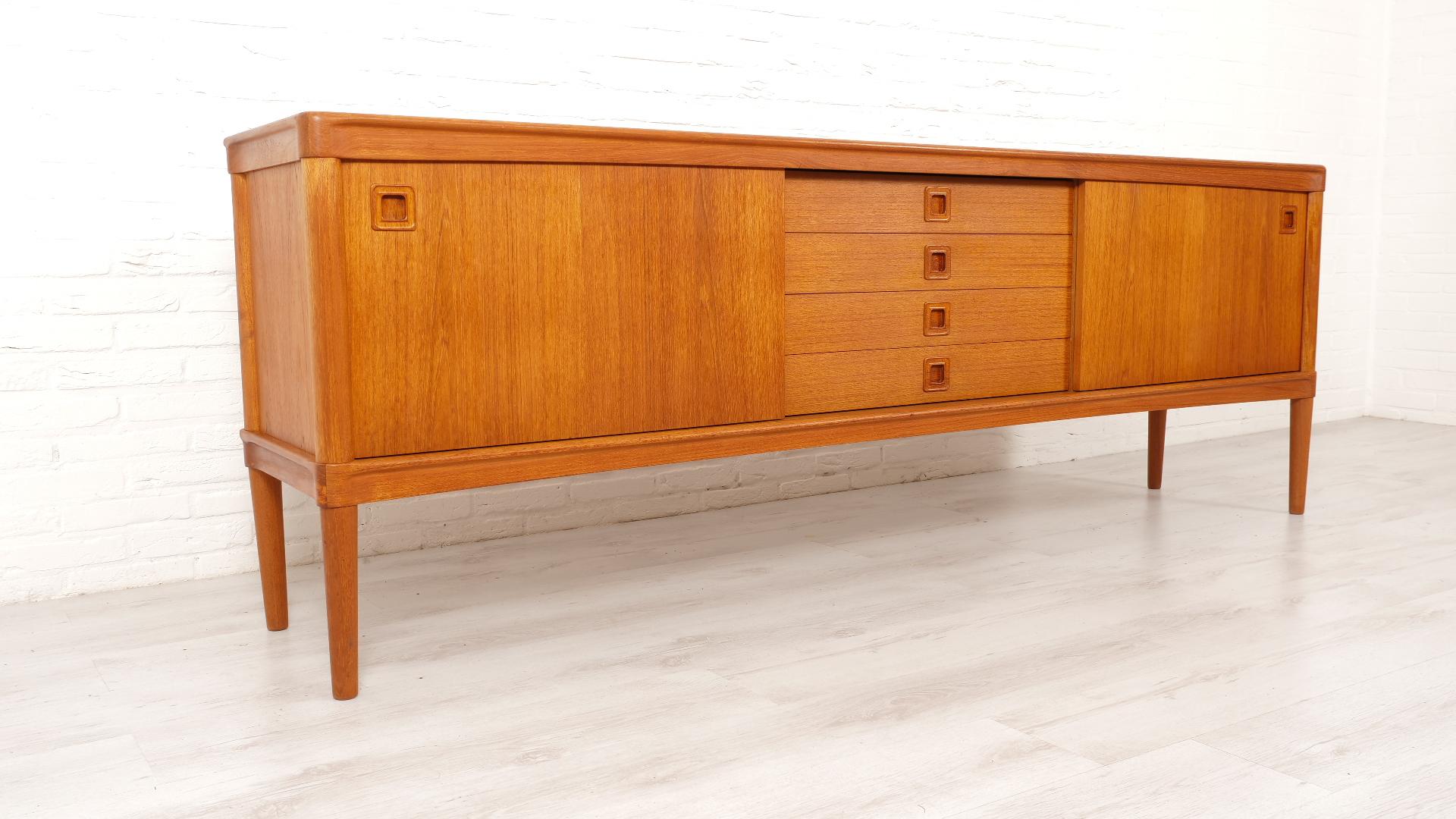 Vintage sideboard  Teak  Bramin  H.W. Klein  225 cm For Sale 8