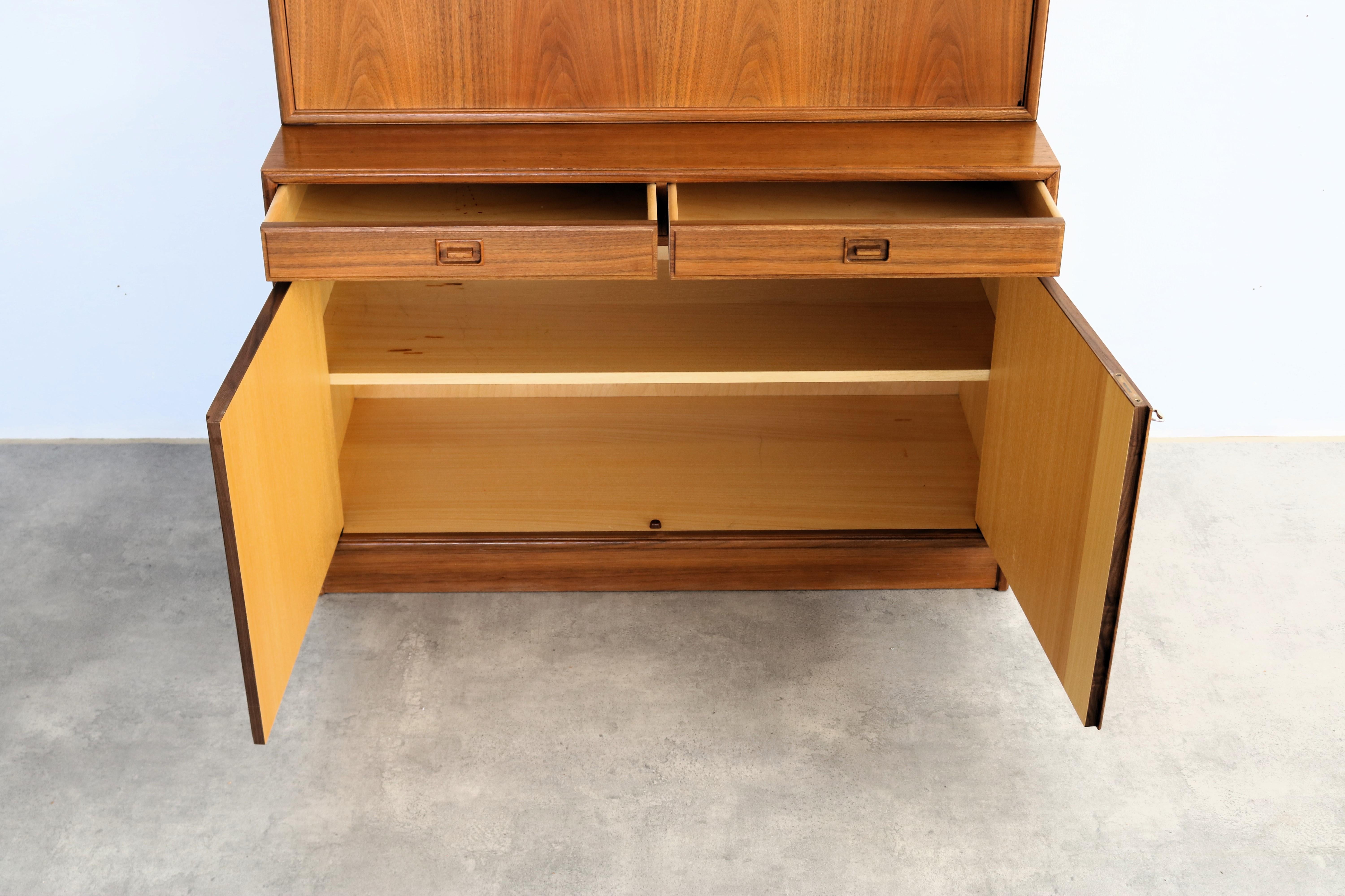 buffet vintage  armoire murale  unité murale  60's en vente 4
