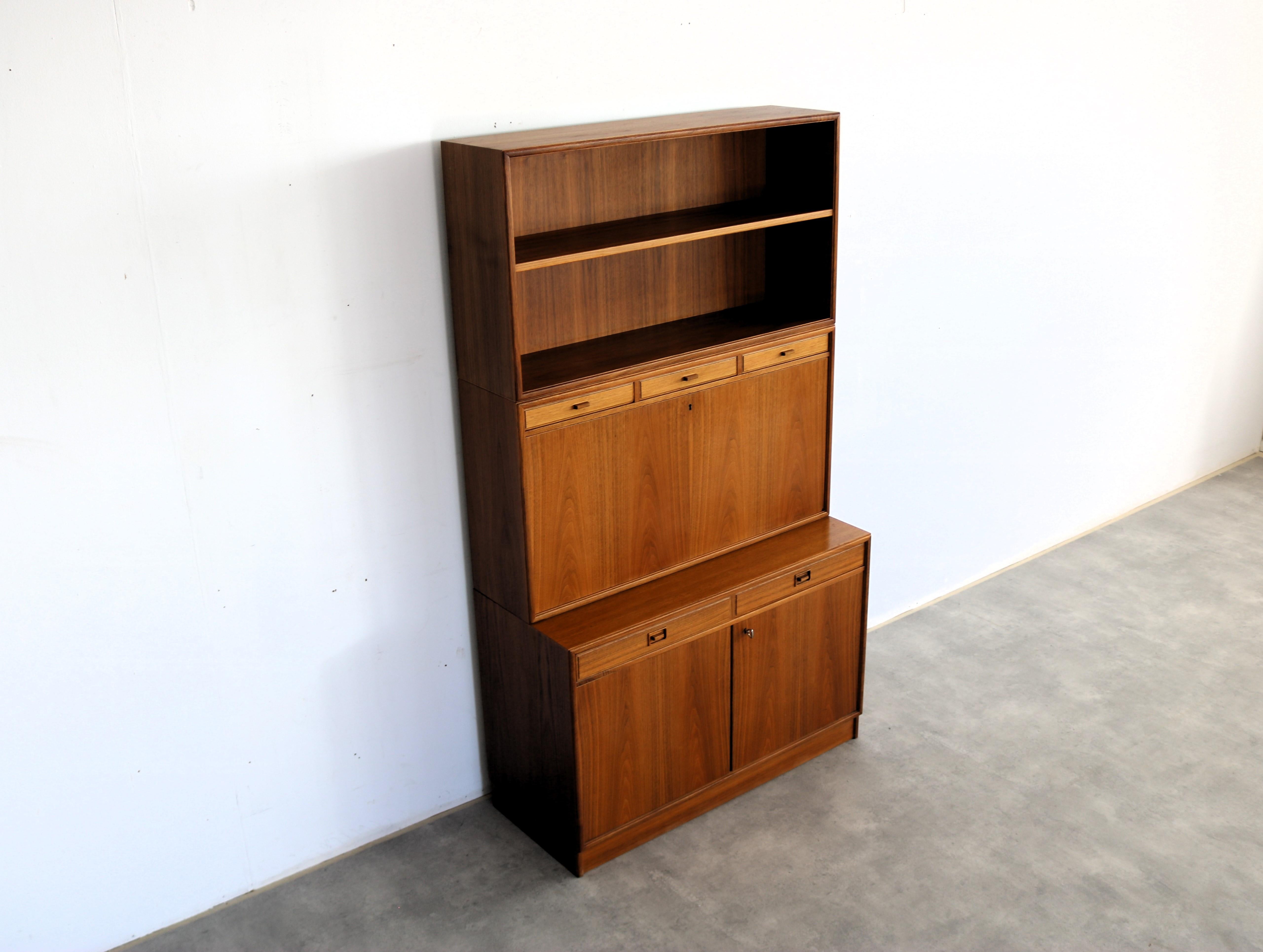 buffet vintage  armoire murale  unité murale  60's en vente 5