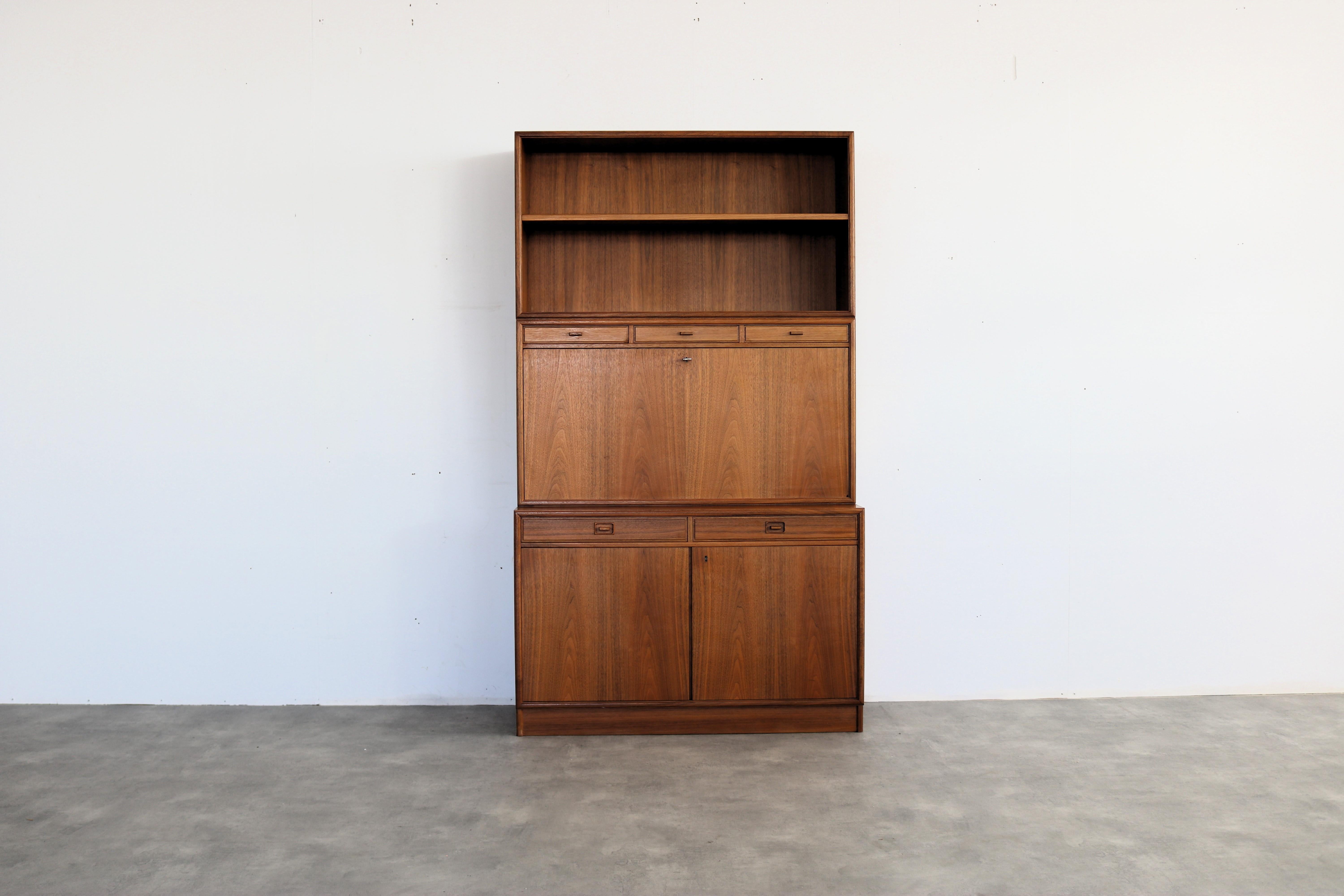 buffet vintage  armoire murale  unité murale  60's Bon état - En vente à Lemmer, NL